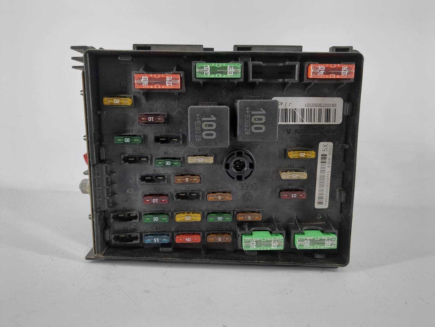 2015-2018 Audi Q3 Fusebox Fuse Box Panel Relay Module P/N:3C0 937 125 A Fits OEM Used Auto Parts - Oemusedautoparts1.com