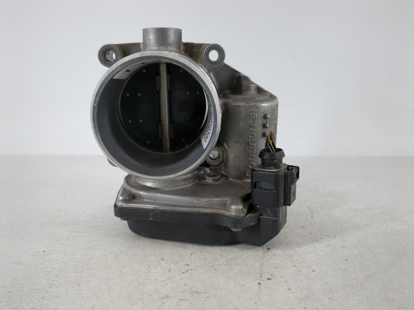 2015-2018 Audi Q3 Throttle Body P/N:06F 133 062 T 06F 133 062 Q Fits OEM Used Auto Parts - Oemusedautoparts1.com