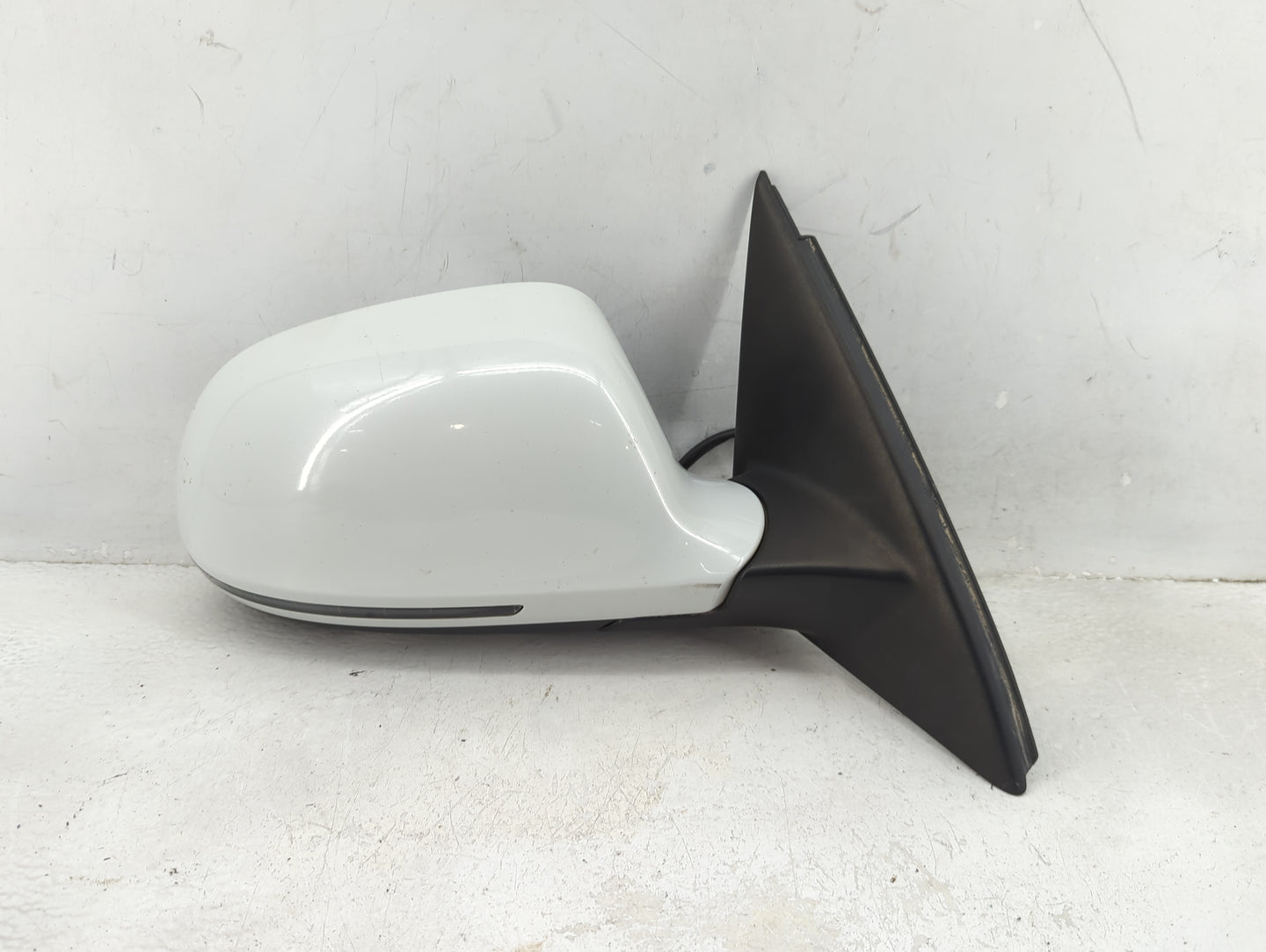 2015-2018 Audi Q3 Passenger Side View Mirror - Right Door Mirror OEM Used - Oemusedautoparts1.com