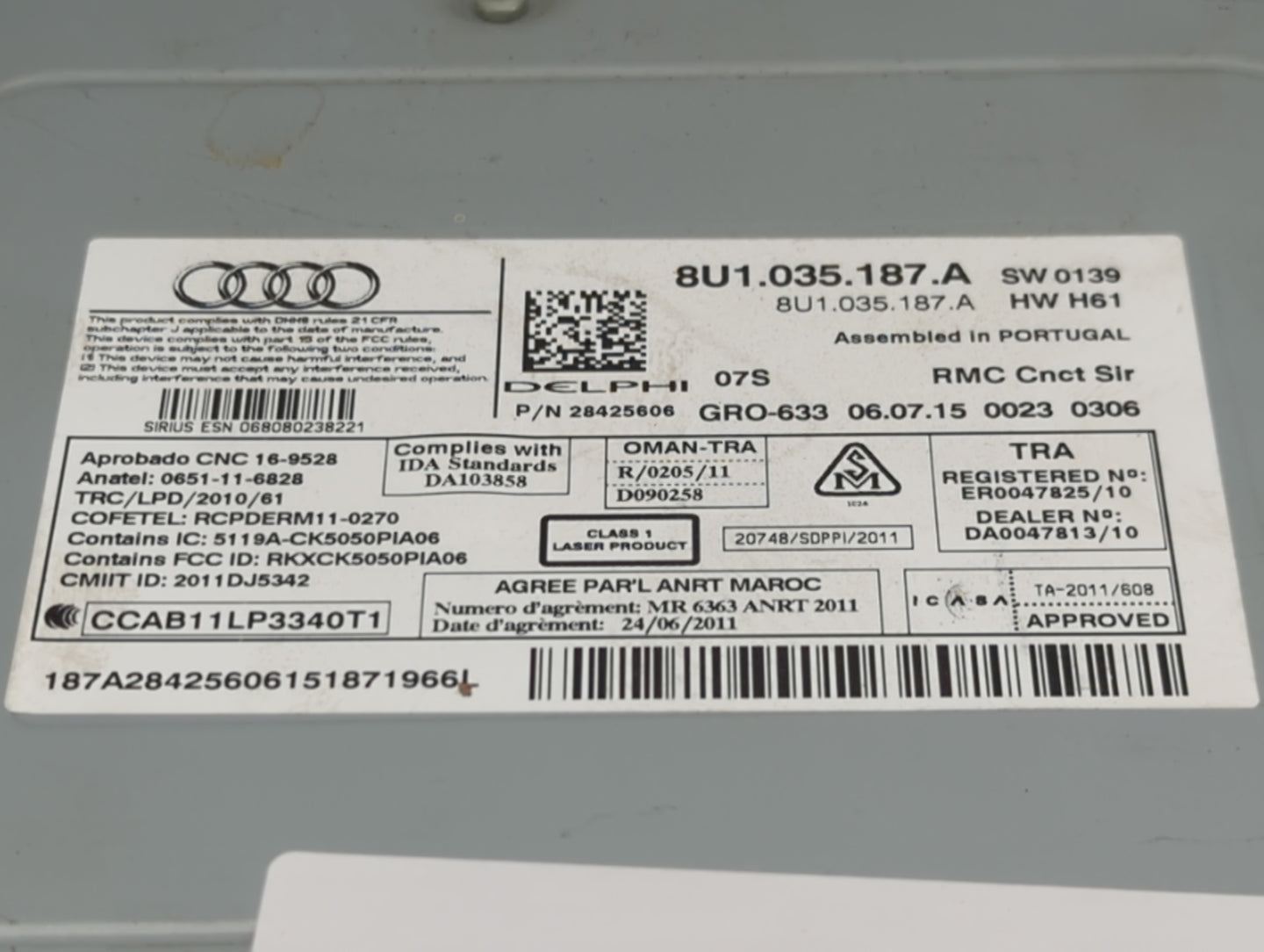 2016 Audi Q3 Radio AM FM Cd Player Receiver Replacement P/N:8U1.035.187.A 28425606, 28444135 Fits OEM Used Auto Parts - Oemu