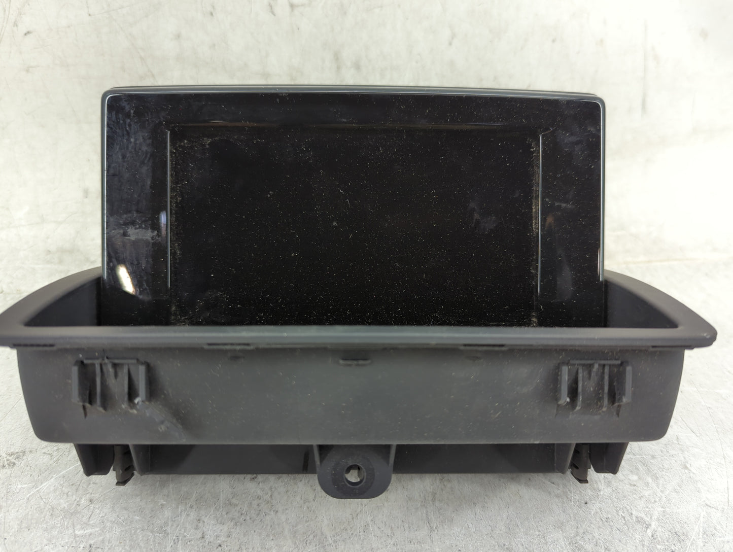 2015-2018 Audi Q3 Information Display Screen - Oemusedautoparts1.com