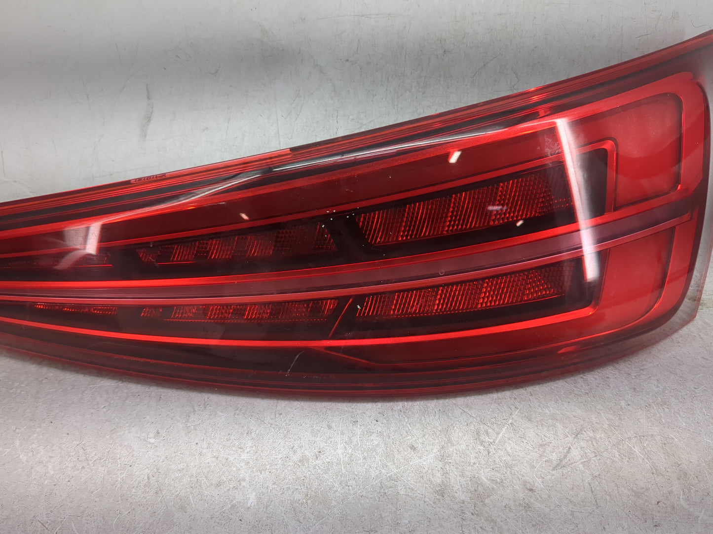 2016-2018 Audi Q3 Tail Light Assembly Passenger Right OEM P/N:8U0 945 094 AB Fits Fits 2016 2017 2018 OEM Used Auto Parts - 