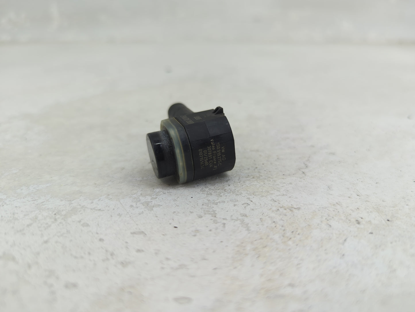 2016 Audi Q3 Front Park Assist Sensor Black 1456390 - Oemusedautoparts1.com