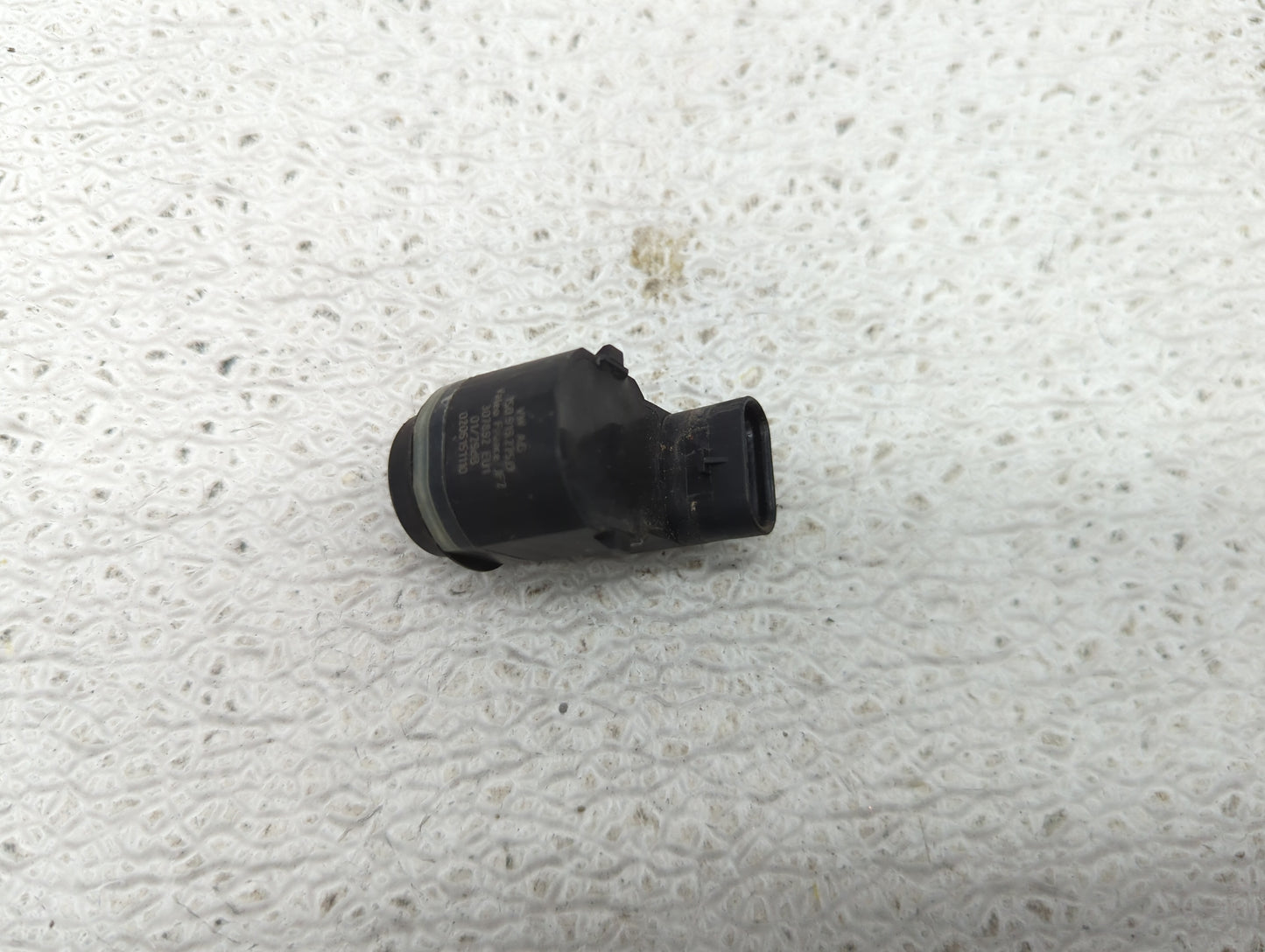 2016 Audi Q3 Front Park Assist Sensor Black - Oemusedautoparts1.com