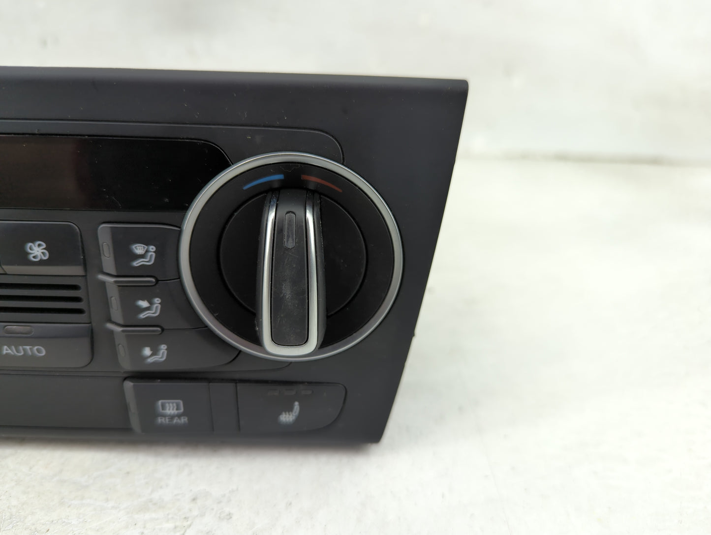 2015-2016 Audi Q3 Climate Control Module Temperature AC/Heater Replacement P/N:8U0820043G A2C90227900 Fits Fits 2015 2016 OE