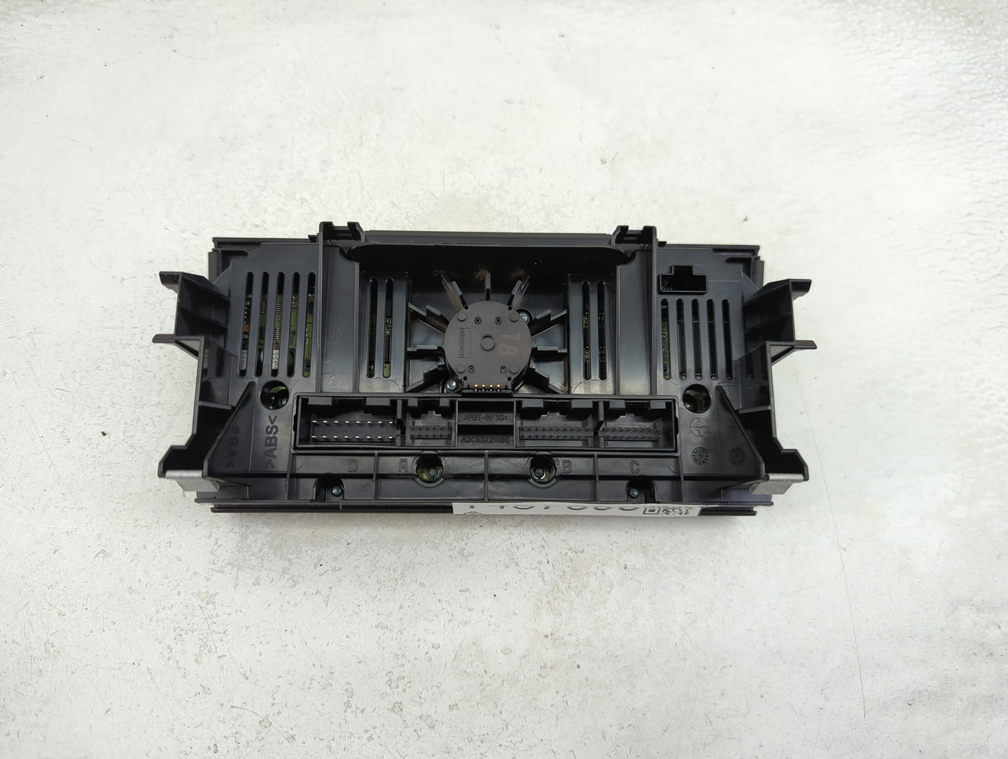2015-2016 Audi Q3 Climate Control Module Temperature AC/Heater Replacement P/N:8U0820043G A2C90227900 Fits Fits 2015 2016 OE