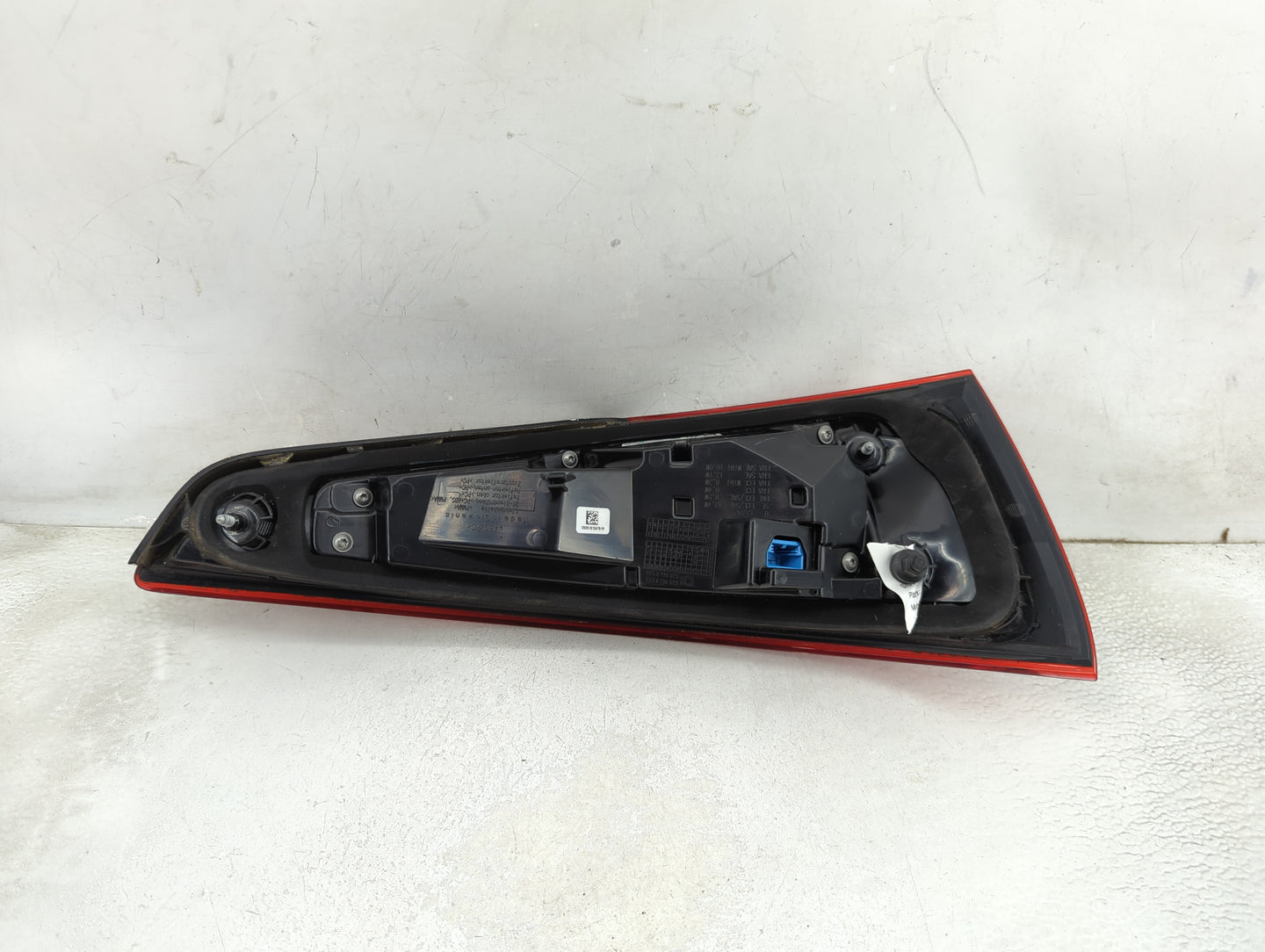 2016-2018 Audi Q3 Tail Light Assembly Passenger Right OEM P/N:8U0 945 094 AC Fits Fits 2016 2017 2018 OEM Used Auto Parts - 