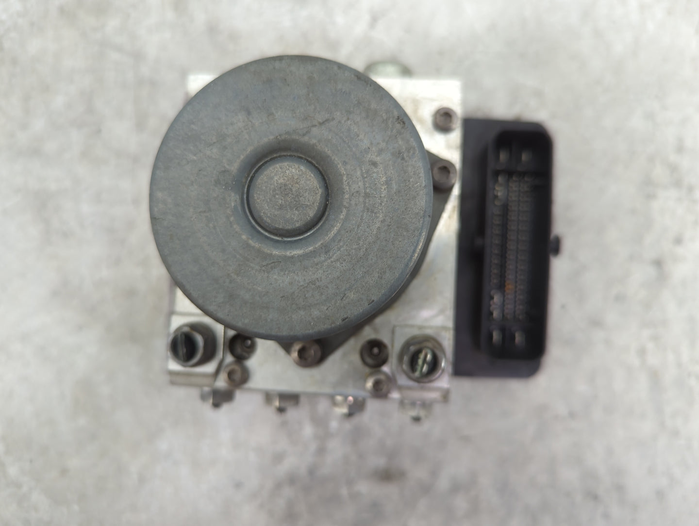 2015-2018 Audi Q3 ABS Pump Control Module Replacement P/N:5N0614109CD 54086984F, K03GNOA00VQ7VE Fits Fits 2015 2016 2017 201