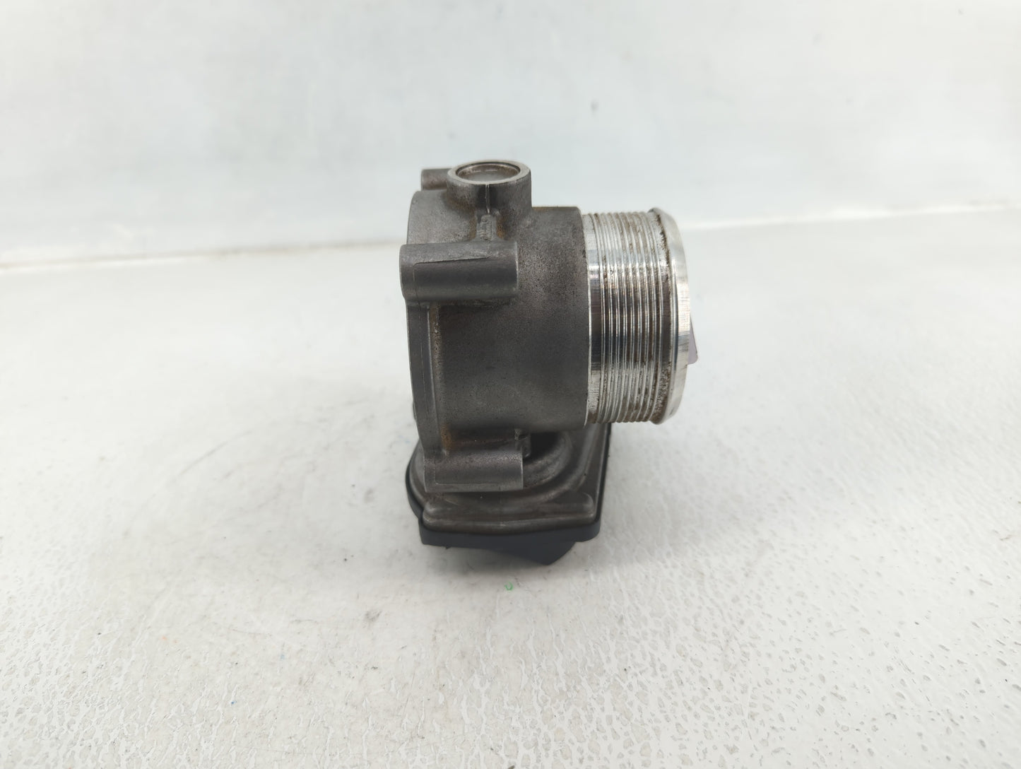 2015-2018 Audi Q3 Throttle Body P/N:06F 133 062 T Fits OEM Used Auto Parts - Oemusedautoparts1.com