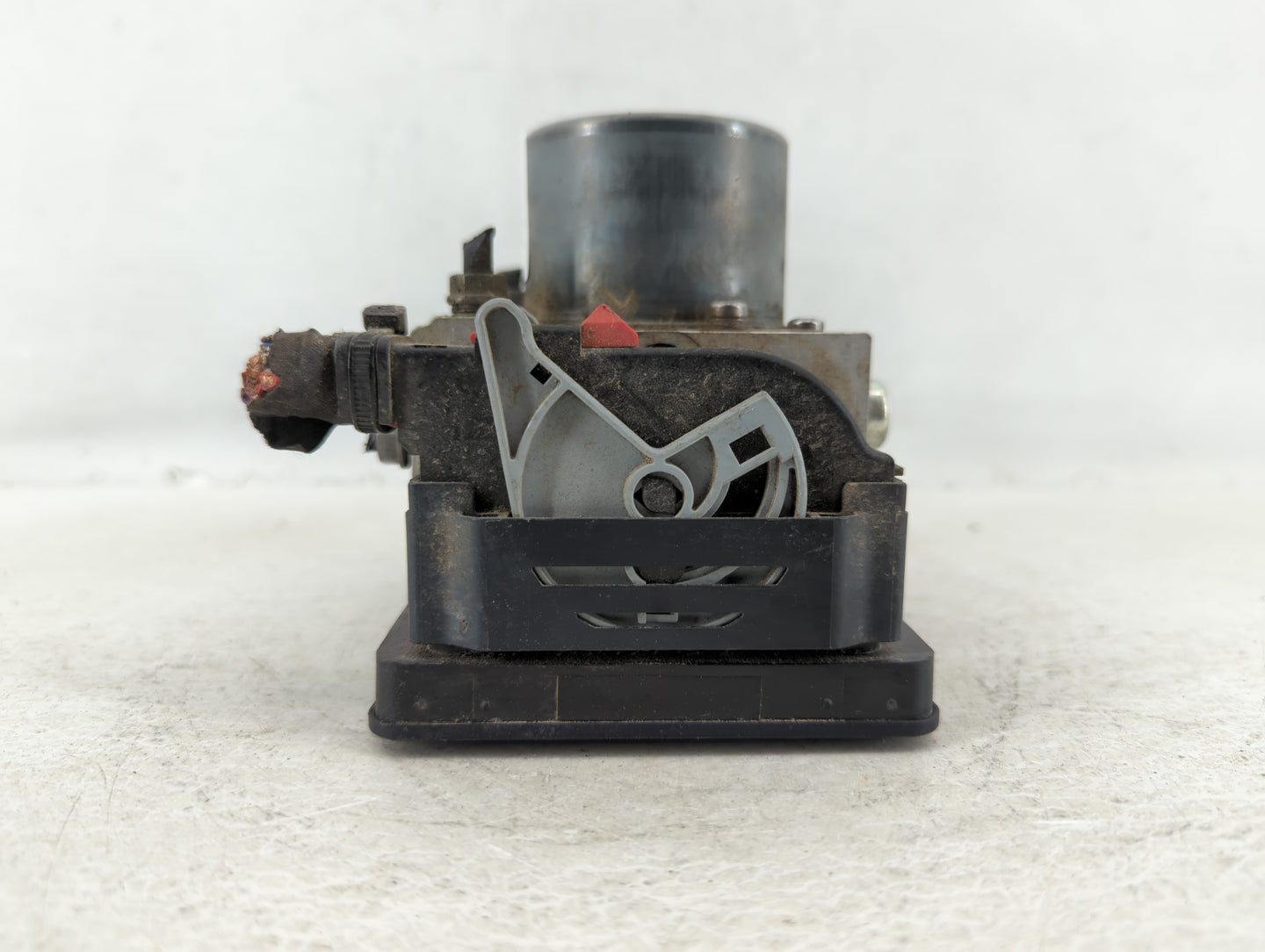 2016 Audi Q3 ABS Pump Control Module Replacement P/N:5N0 614 109 CD Fits OEM Used Auto Parts - Oemusedautoparts1.com