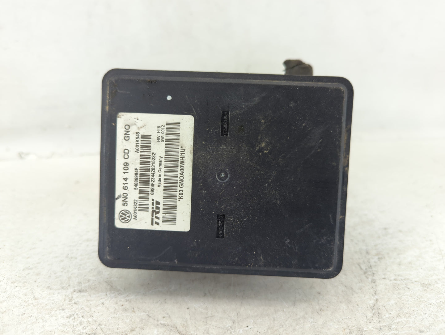 2016 Audi Q3 ABS Pump Control Module Replacement P/N:5N0 614 109 CD Fits OEM Used Auto Parts - Oemusedautoparts1.com