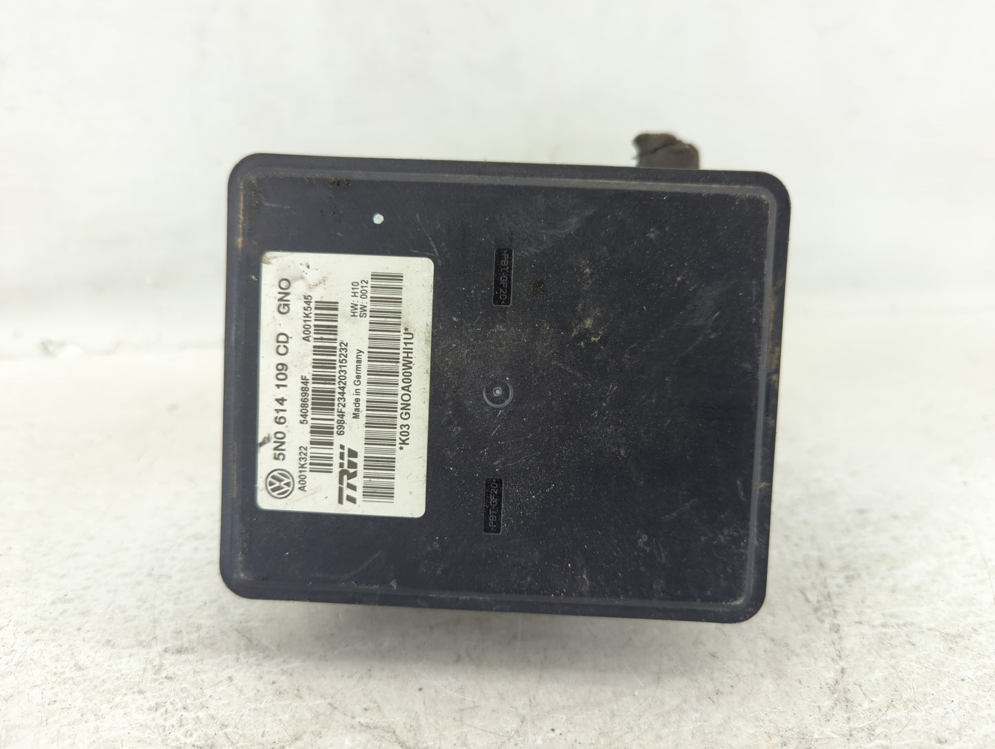 2016 Audi Q3 ABS Pump Control Module Replacement P/N:5N0 614 109 CD Fits OEM Used Auto Parts - Oemusedautoparts1.com