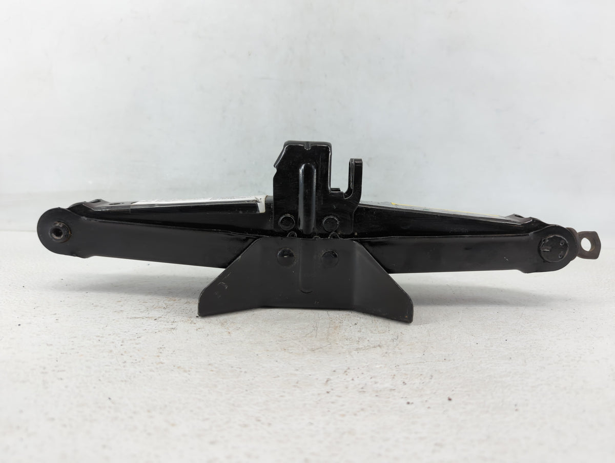 2016 Audi Q3 Spare Scissor Car Jack - Oemusedautoparts1.com