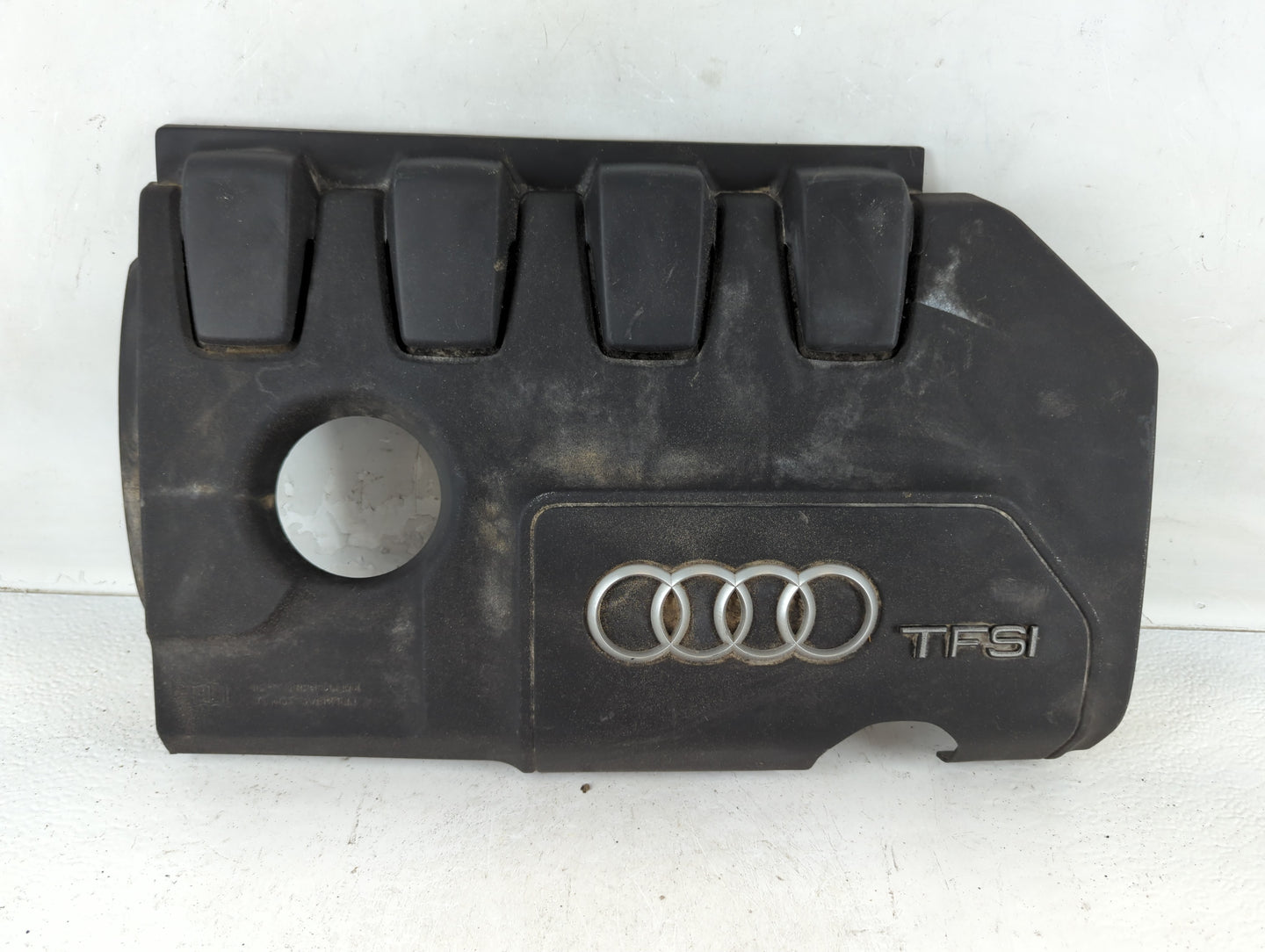 2016 Audi Q3 Engine Cover - Oemusedautoparts1.com