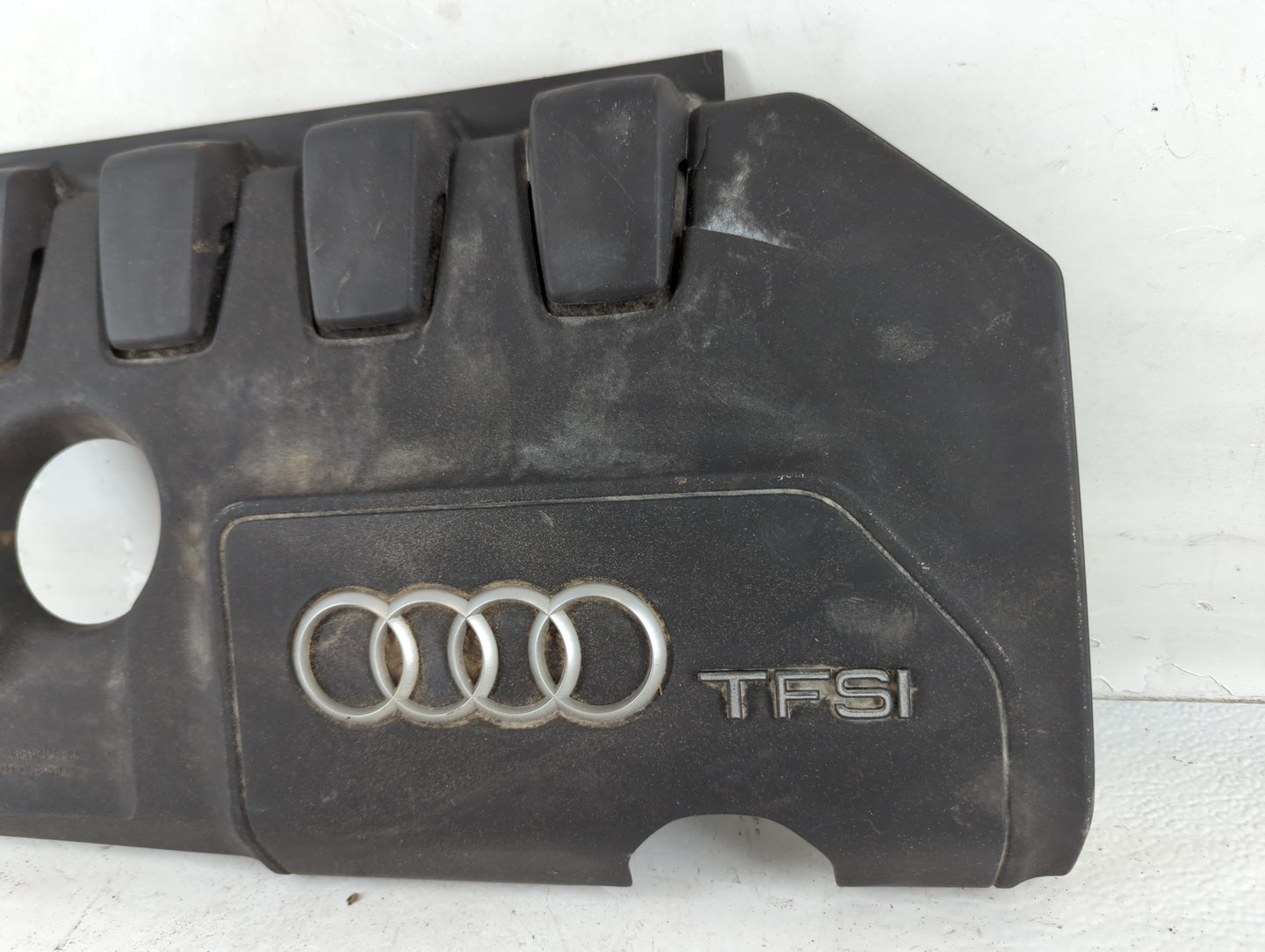 2016 Audi Q3 Engine Cover - Oemusedautoparts1.com