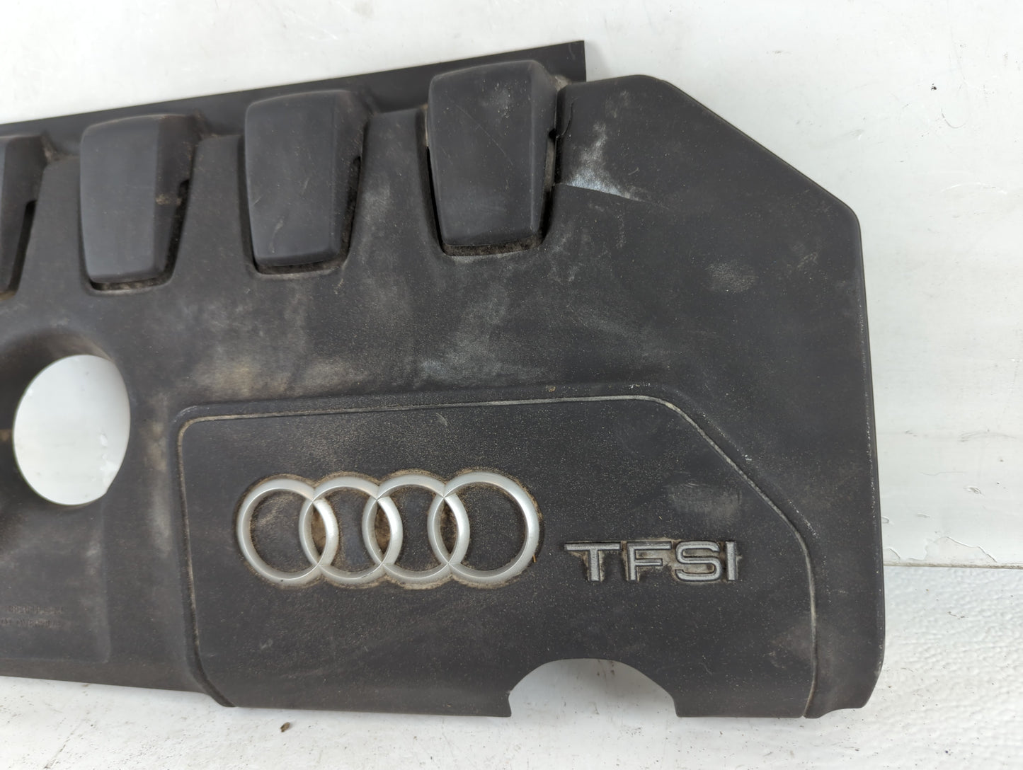 2016 Audi Q3 Engine Cover - Oemusedautoparts1.com