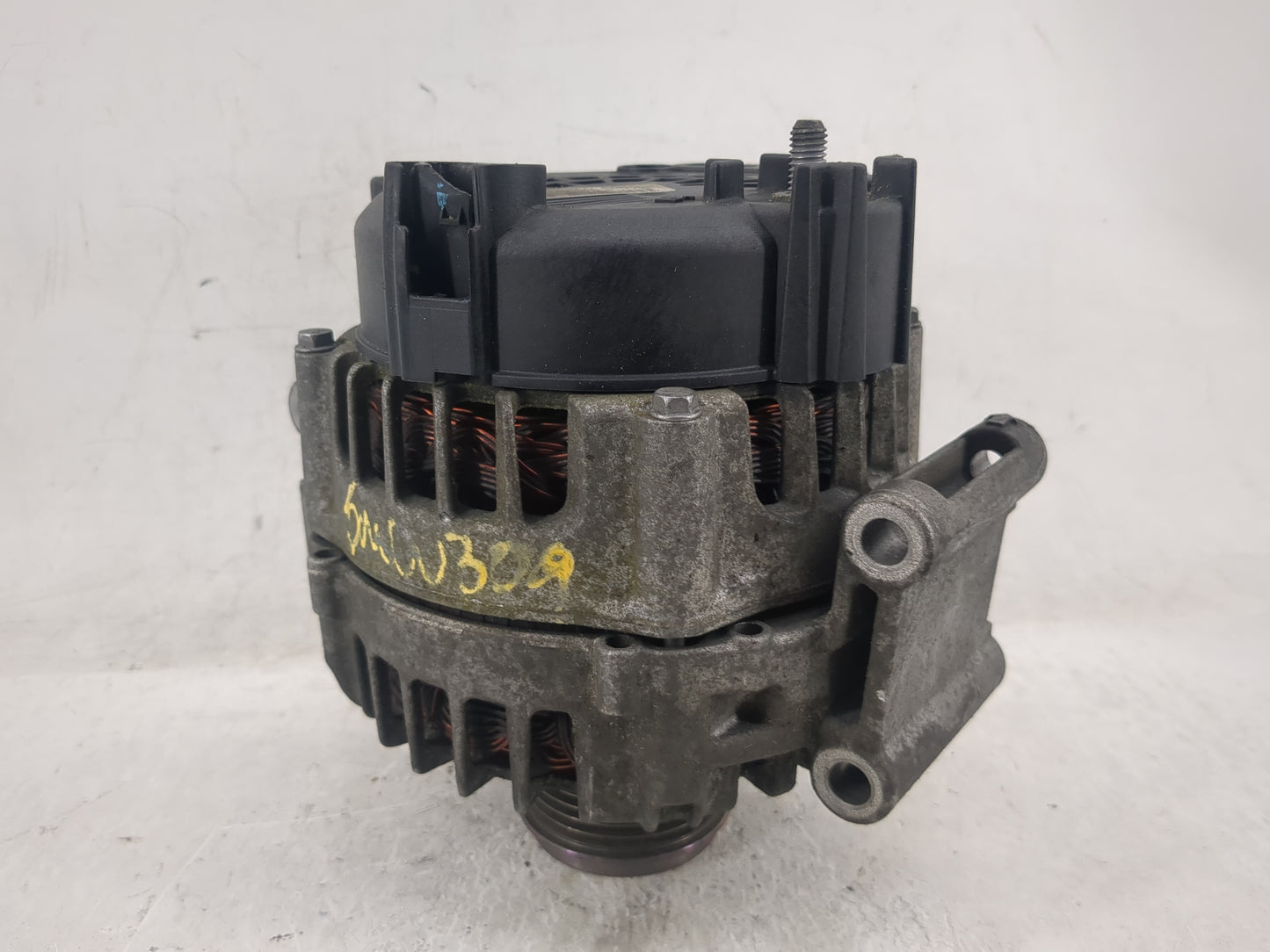2013-2017 Audi Q5 Alternator Replacement Generator Charging Assembly Engine OEM P/N:2614129E 06H 903 017 K Fits OEM Used Aut