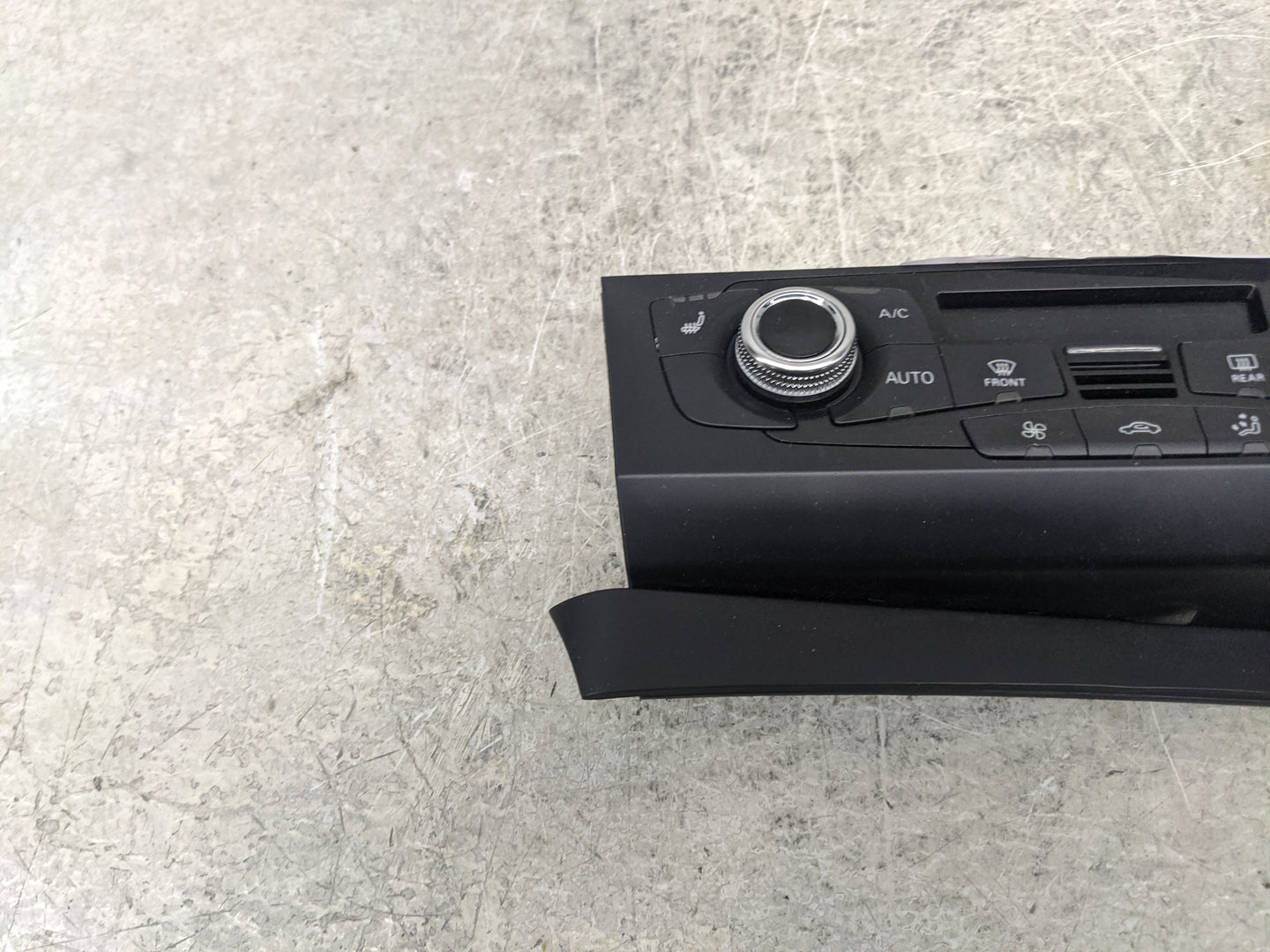 2013-2017 Audi Q5 Climate Control Module Temperature AC/Heater Replacement P/N:8K1 820 043 AQ Fits Fits 2013 2014 2015 2016 