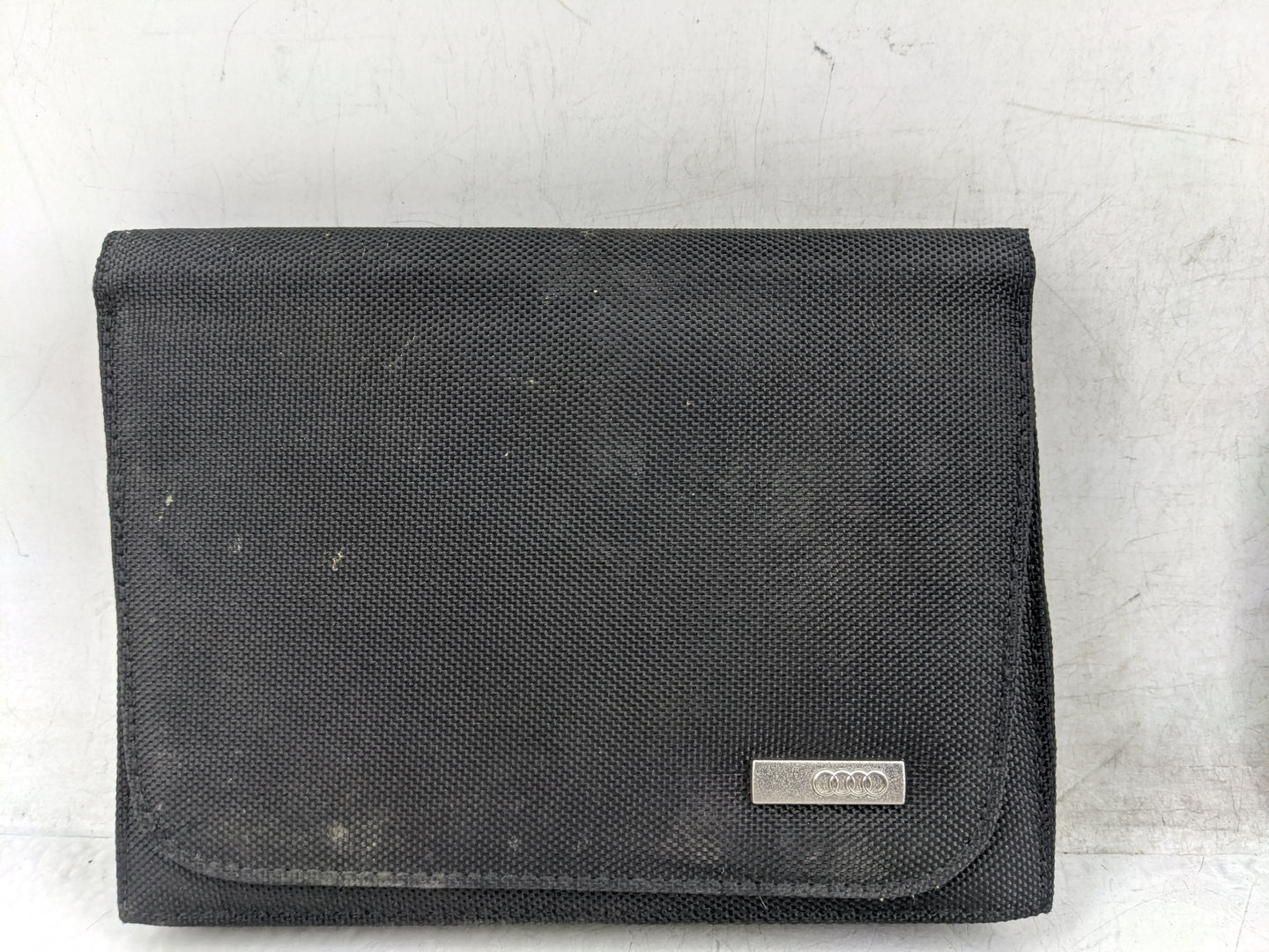 2016 Audi Q5 Owners Manual Book Guide P/N:1615618RB21 OEM Used Auto Parts - Oemusedautoparts1.com