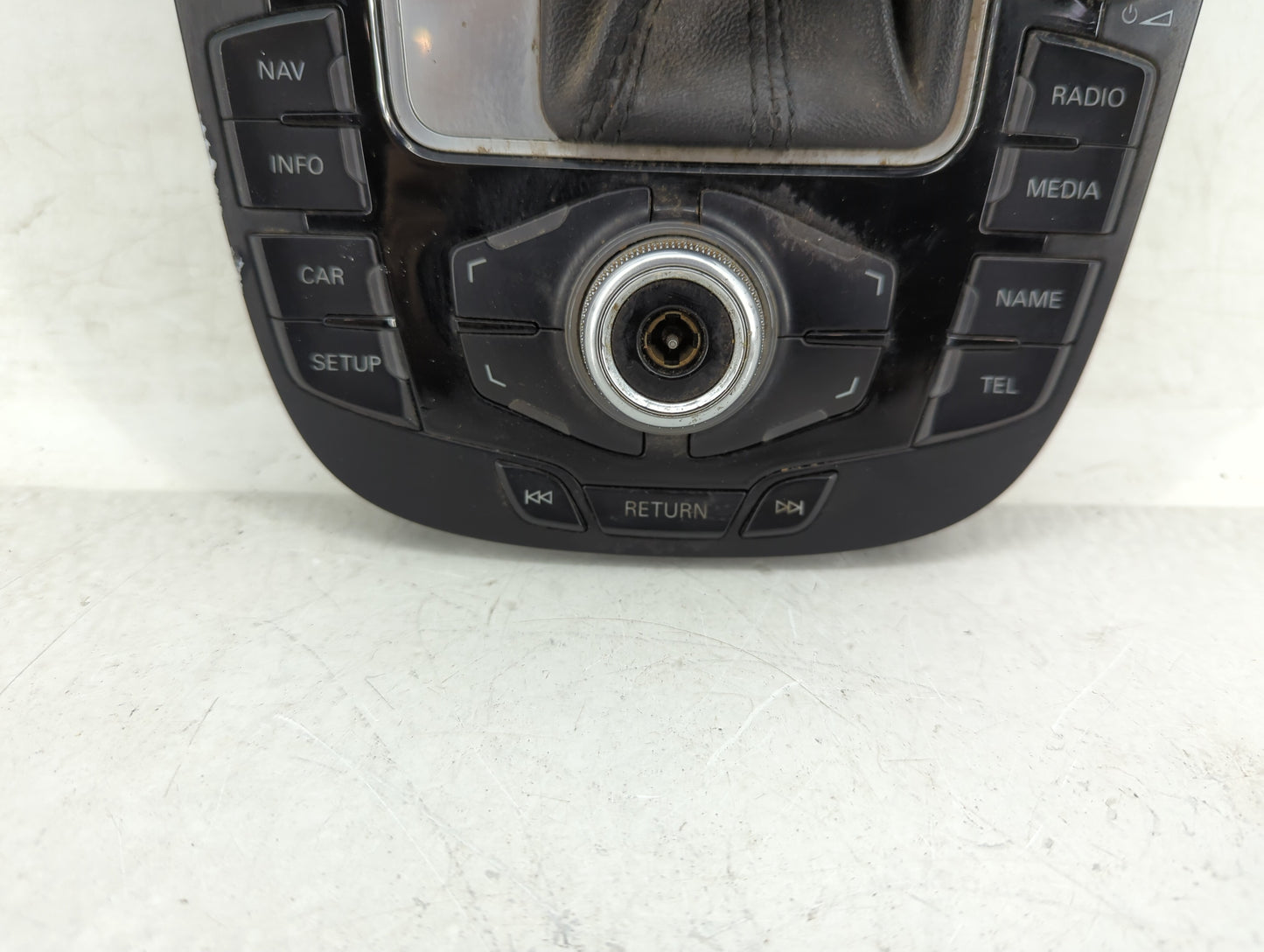 2009-2017 Audi Q5 Radio Control Panel - Oemusedautoparts1.com