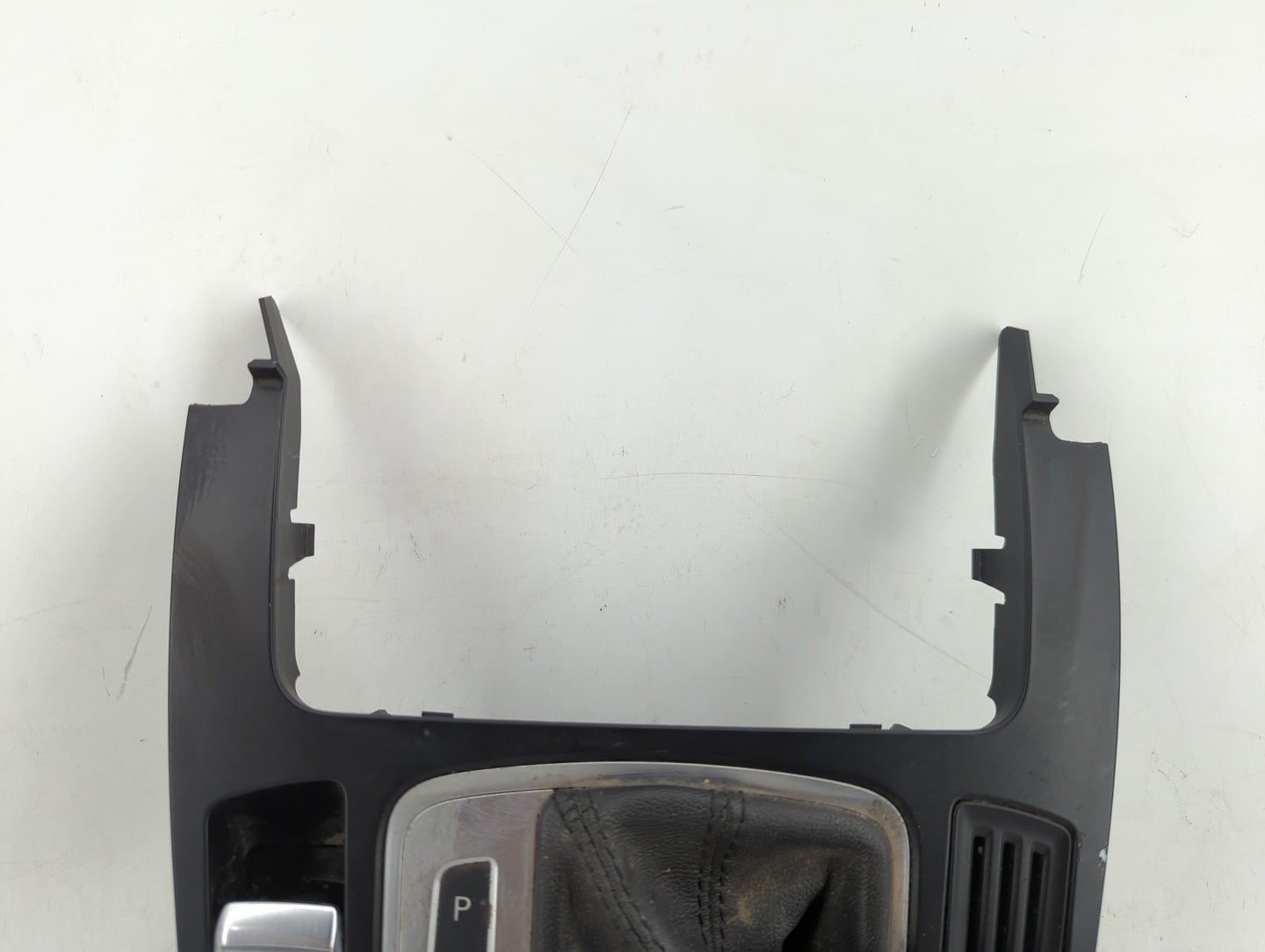 2009-2017 Audi Q5 Radio Control Panel - Oemusedautoparts1.com