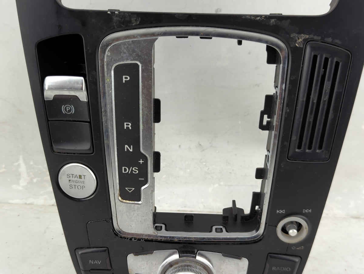 2016 Audi Q5 Radio AM FM Cd Player Receiver Replacement P/N:8T0919611L 8T0919611LWFX, 90025-505/0001 Fits OEM Used Auto Part