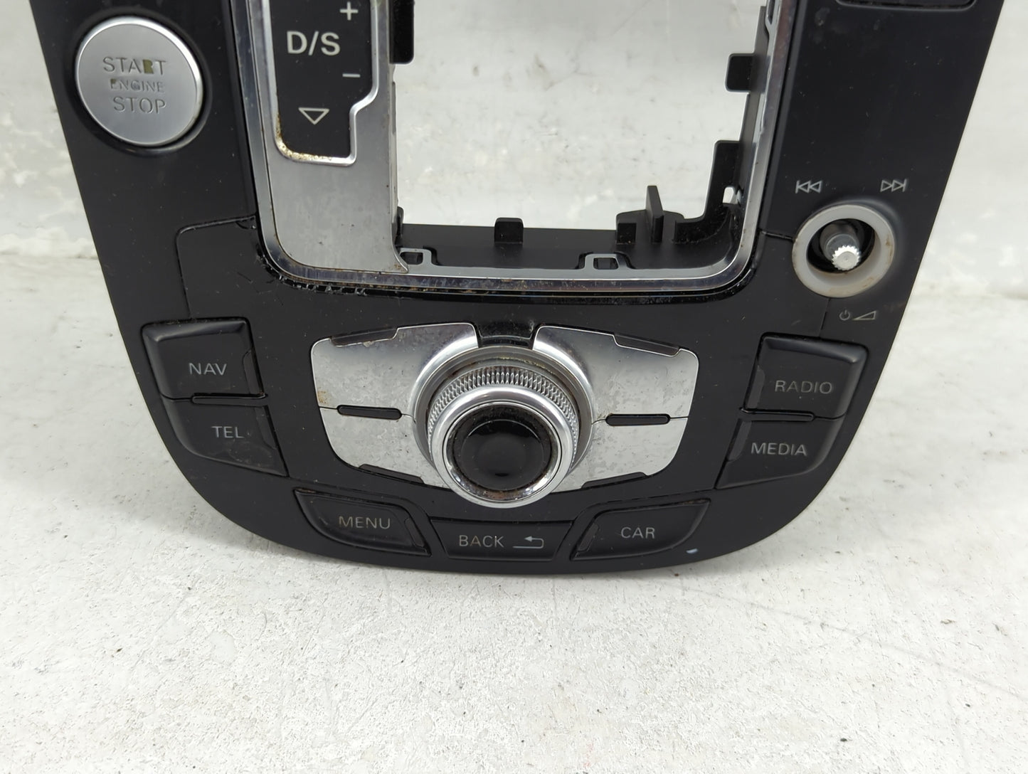 2016 Audi Q5 Radio AM FM Cd Player Receiver Replacement P/N:8T0919611L 8T0919611LWFX, 90025-505/0001 Fits OEM Used Auto Part