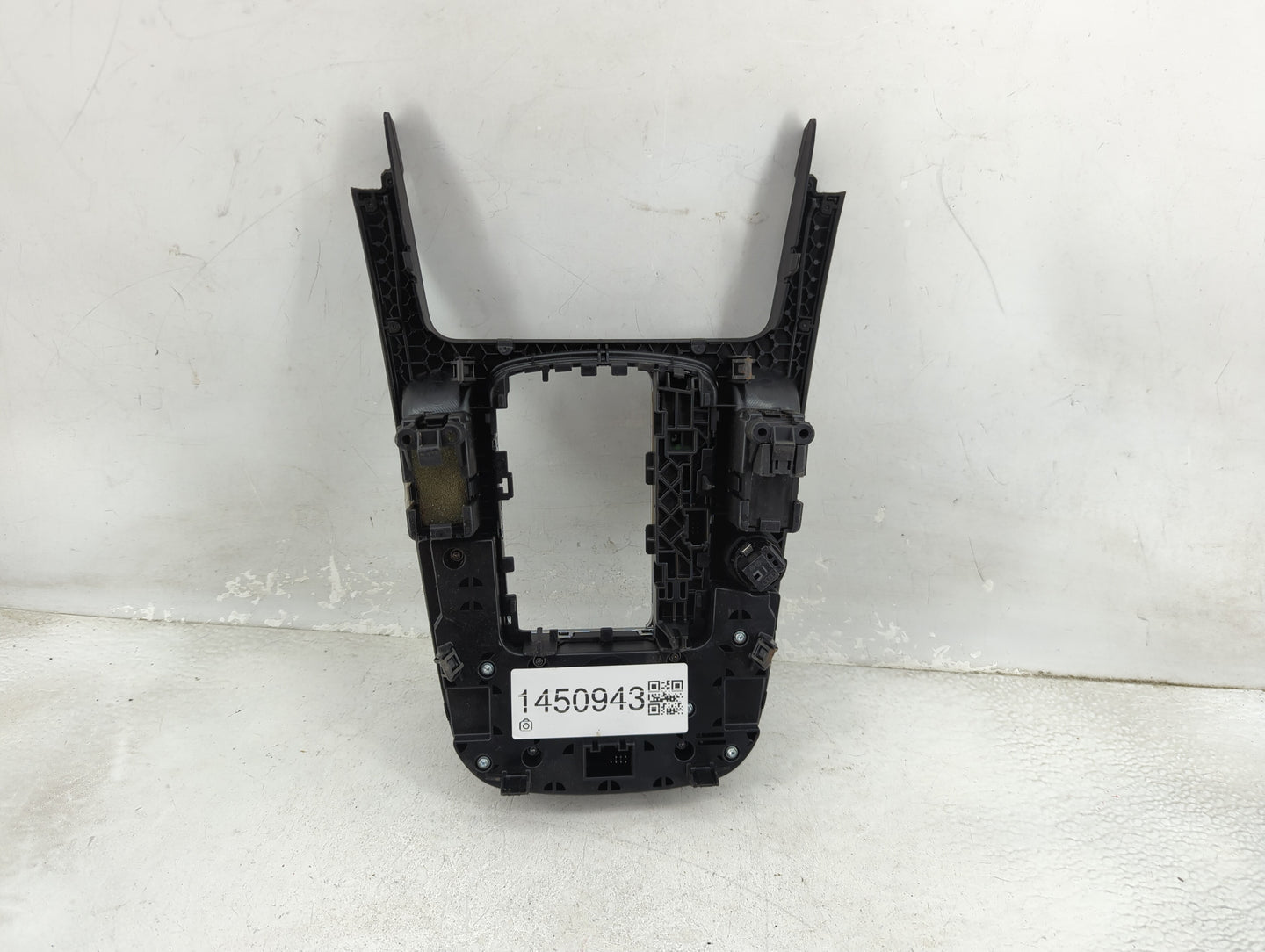 2016 Audi Q5 Radio AM FM Cd Player Receiver Replacement P/N:8T0919611L 8T0919611LWFX, 90025-505/0001 Fits OEM Used Auto Part