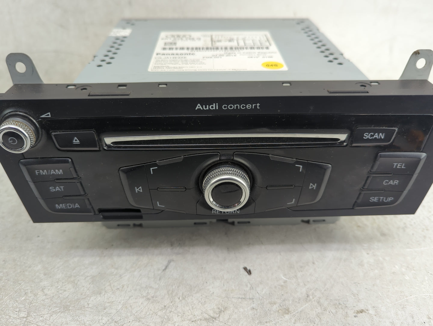 2011-2017 Audi Q5 Radio AM FM Cd Player Receiver Replacement P/N:8R1035186Q CQ-JA14E2AE Fits OEM Used Auto Parts - Oemusedau