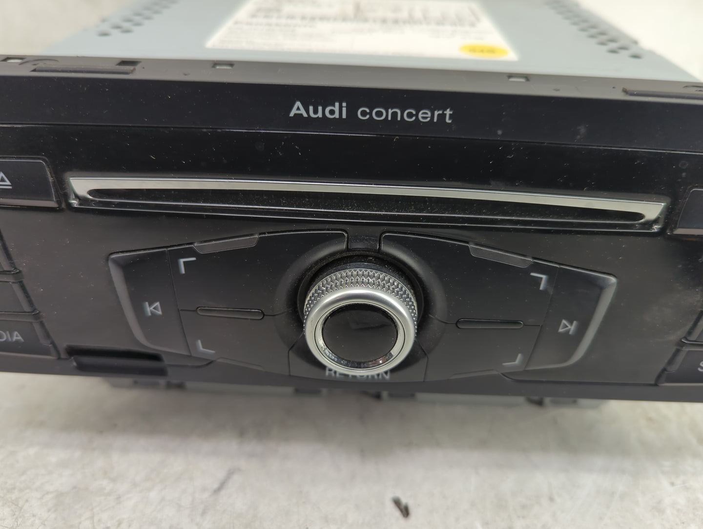 2011-2017 Audi Q5 Radio AM FM Cd Player Receiver Replacement P/N:8R1035186Q CQ-JA14E2AE Fits OEM Used Auto Parts - Oemusedau