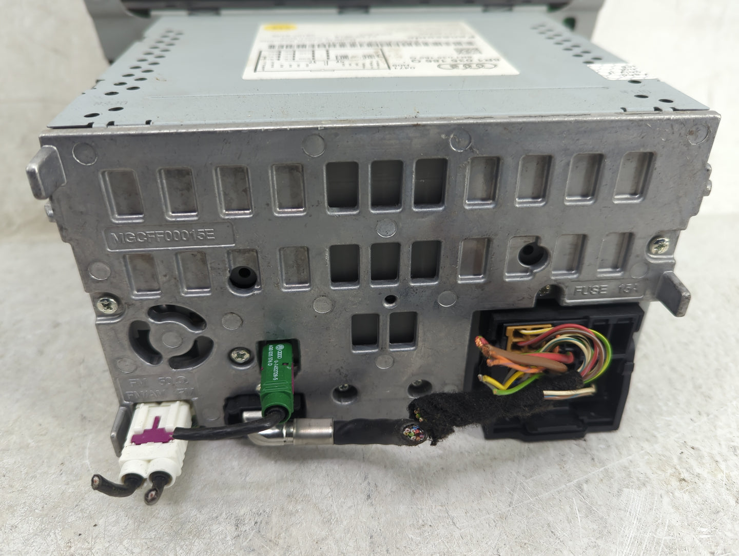 2011-2017 Audi Q5 Radio AM FM Cd Player Receiver Replacement P/N:8R1035186Q CQ-JA14E2AE Fits OEM Used Auto Parts - Oemusedau