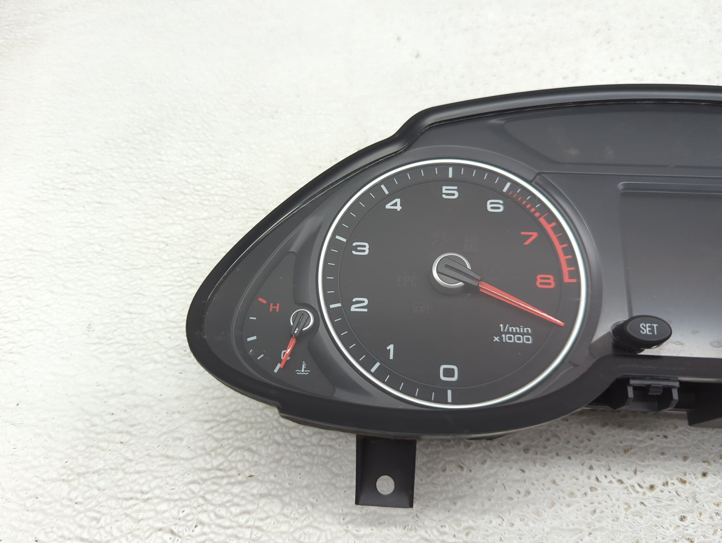 2013-2017 Audi Q5 Instrument Cluster Speedometer Gauges P/N:8R0920981N 503002425332 Fits Fits 2013 2014 2015 2016 2017 OEM U