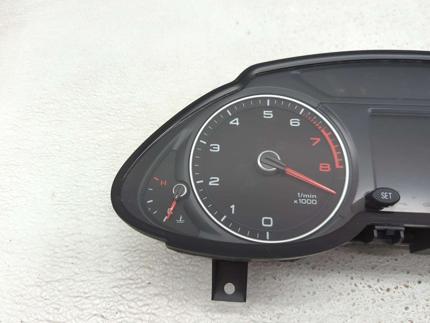 2013-2017 Audi Q5 Instrument Cluster Speedometer Gauges P/N:8R0920981N 503002425332 Fits Fits 2013 2014 2015 2016 2017 OEM U