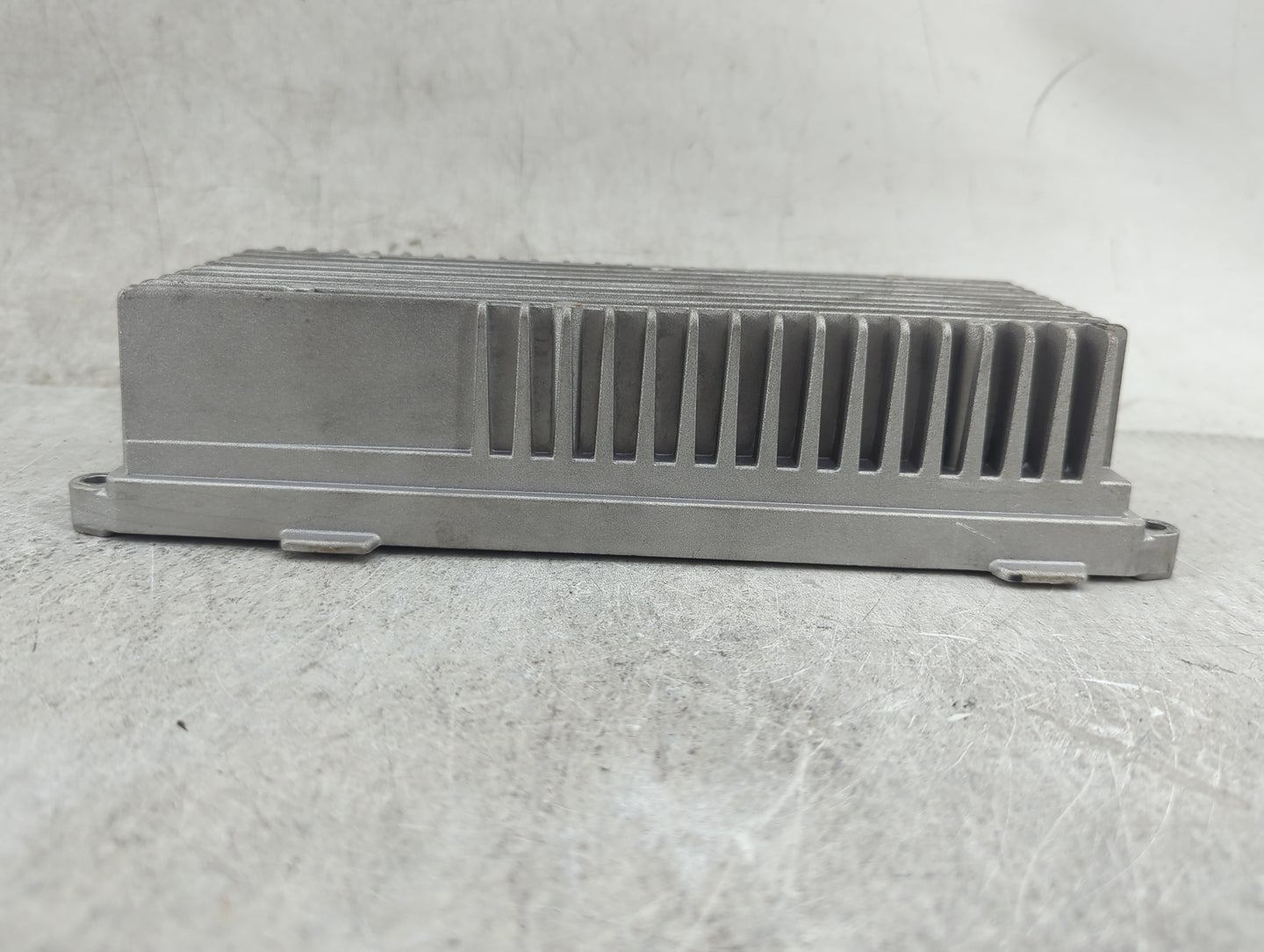 2013-2017 Audi Q5 Radio Speaker Amplifier 8r0035223h|8r0035223f 1456749 - Oemusedautoparts1.com