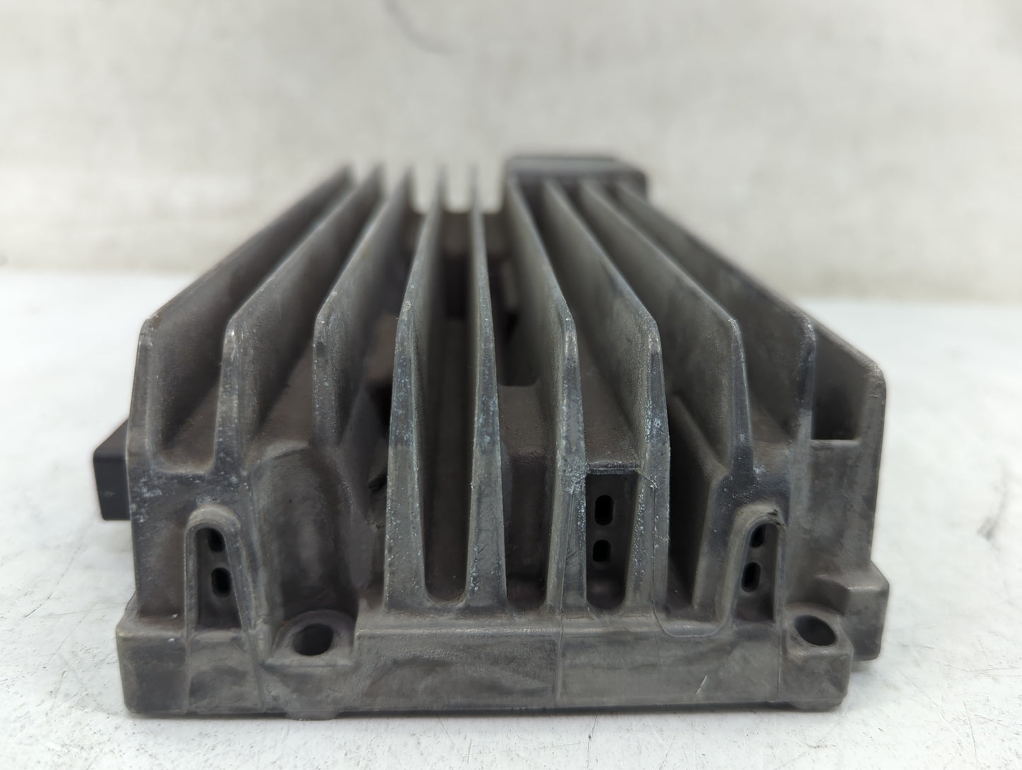 2013-2017 Audi Q5 Radio Speaker Amplifier 8t1035223a - Oemusedautoparts1.com