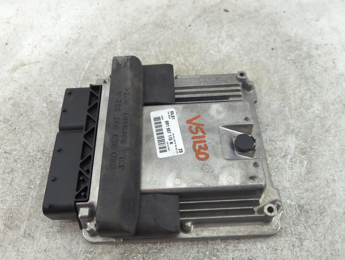2016-2017 Audi Q5 PCM Engine Control Computer ECU ECM PCU OEM P/N:8R1907115N 8K0907352A Fits Fits 2016 2017 OEM Used Auto Pa