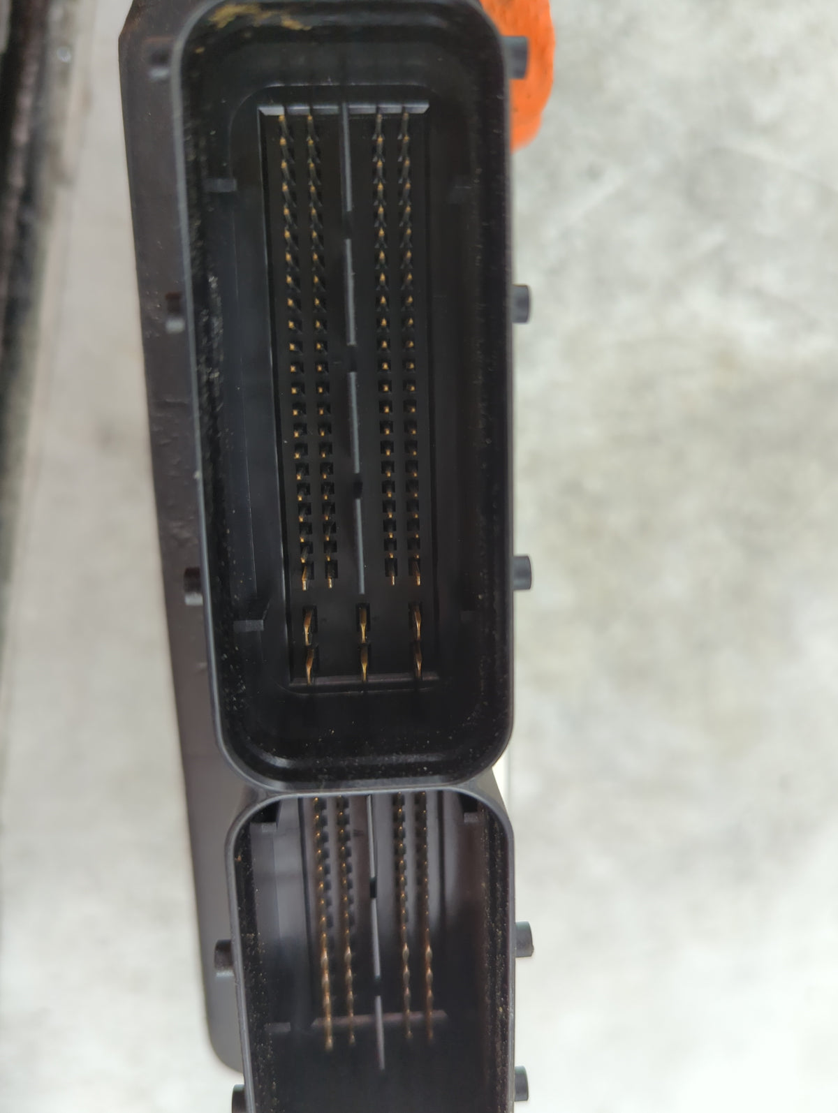 2016-2017 Audi Q5 PCM Engine Control Computer ECU ECM PCU OEM P/N:8R1907115N 8K0907352A Fits Fits 2016 2017 OEM Used Auto Pa