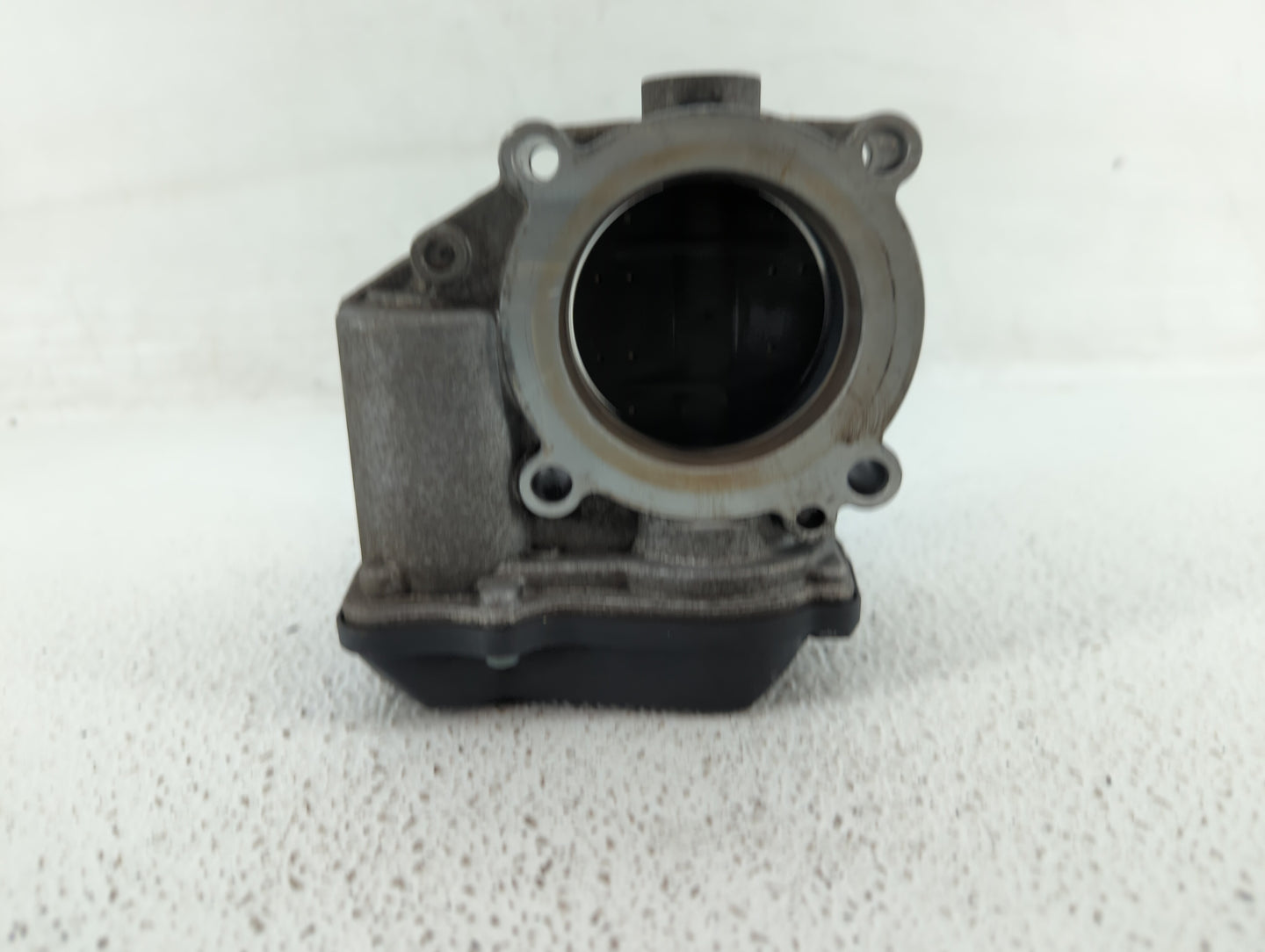 2010-2017 Audi Q5 Throttle Body P/N:06F 133 062 T 06F 133 062 Q Fits OEM Used Auto Parts - Oemusedautoparts1.com
