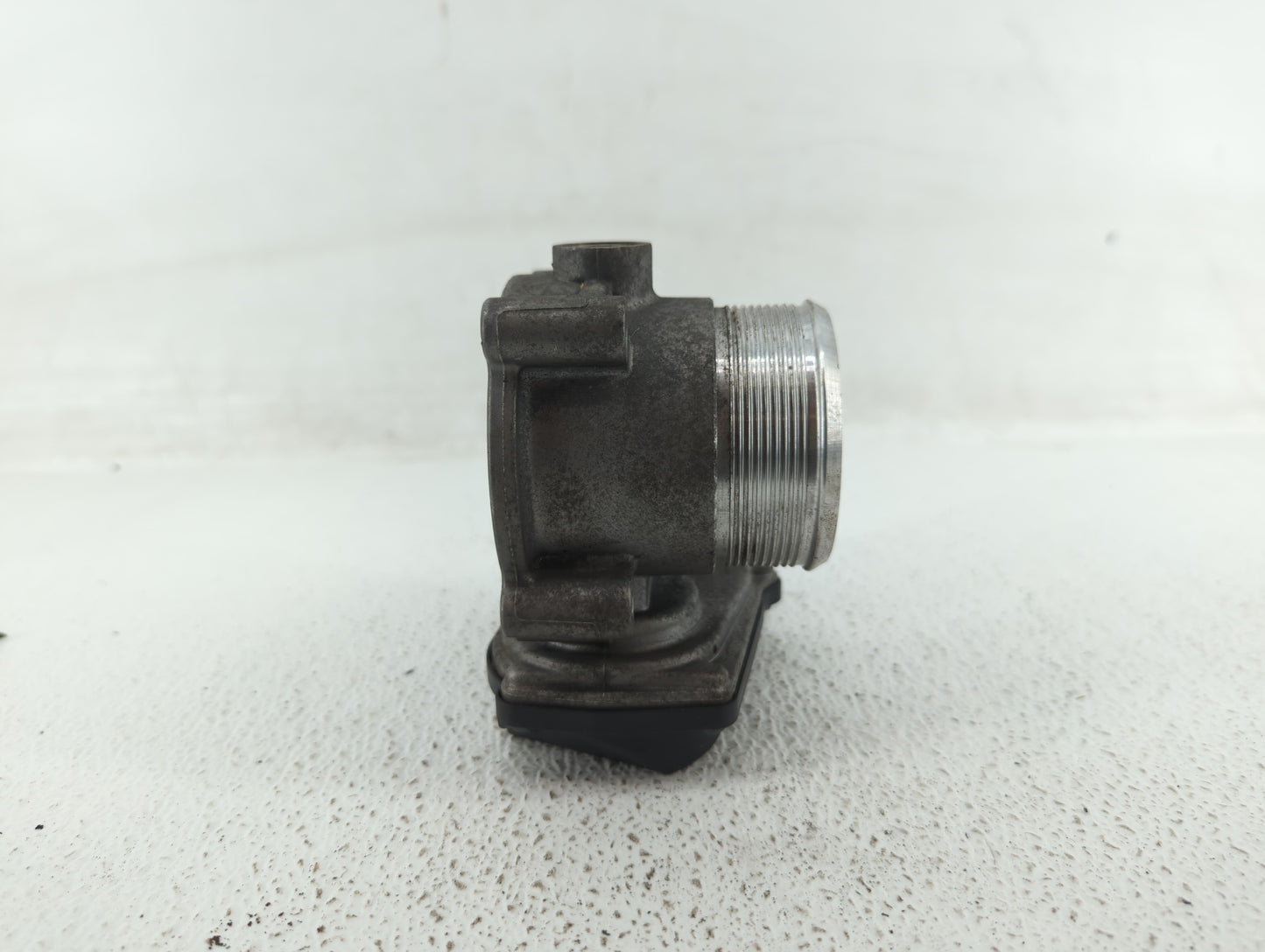 2010-2017 Audi Q5 Throttle Body P/N:06F 133 062 T 06F 133 062 Q Fits OEM Used Auto Parts - Oemusedautoparts1.com