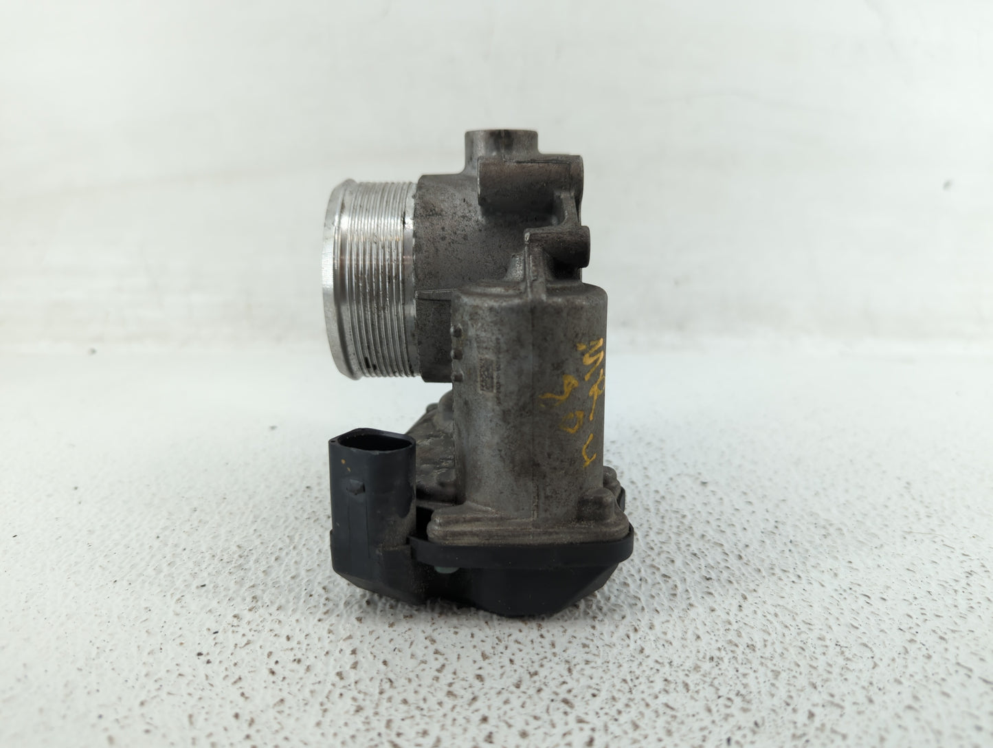 2010-2017 Audi Q5 Throttle Body P/N:06F 133 062 T 06F 133 062 Q Fits OEM Used Auto Parts - Oemusedautoparts1.com