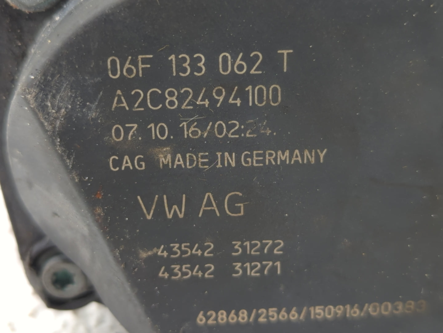 2010-2017 Audi Q5 Throttle Body P/N:06F 133 062 T 06F 133 062 Q Fits OEM Used Auto Parts - Oemusedautoparts1.com