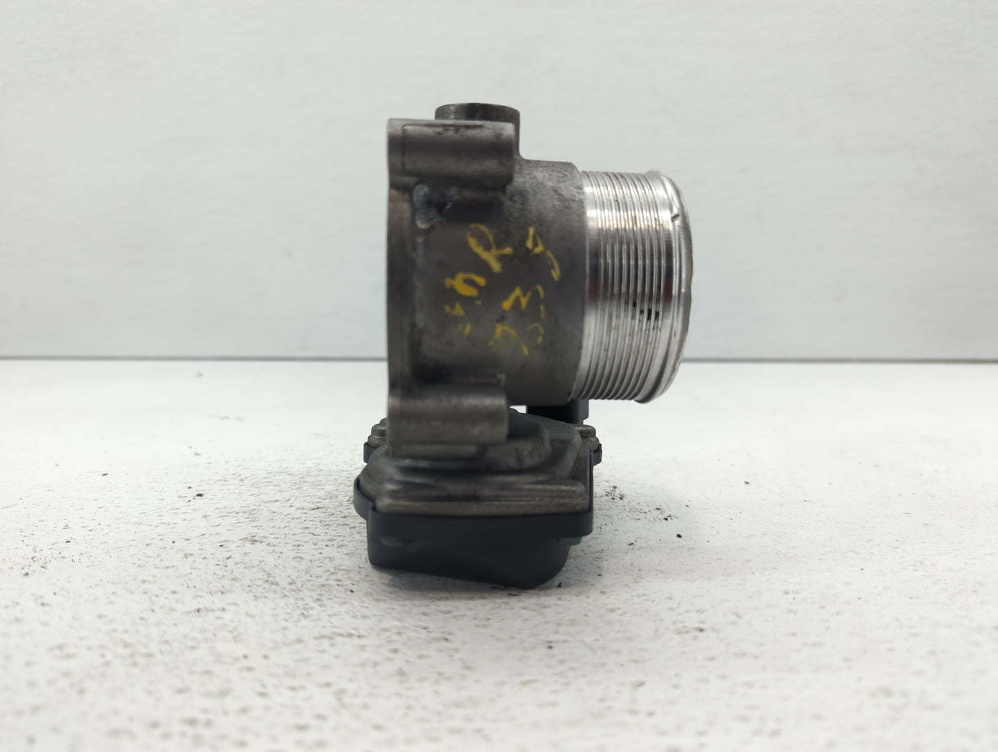 2010-2017 Audi Q5 Throttle Body P/N:06F 133 062 T 06F 133 062 Q Fits OEM Used Auto Parts - Oemusedautoparts1.com