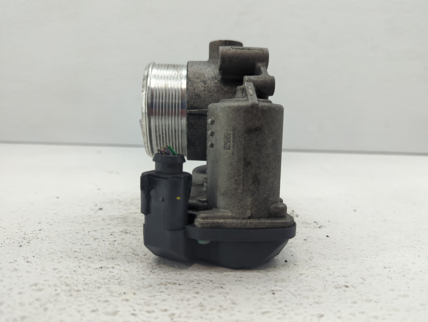 2010-2017 Audi Q5 Throttle Body P/N:06F 133 062 T 06F 133 062 Q Fits OEM Used Auto Parts - Oemusedautoparts1.com