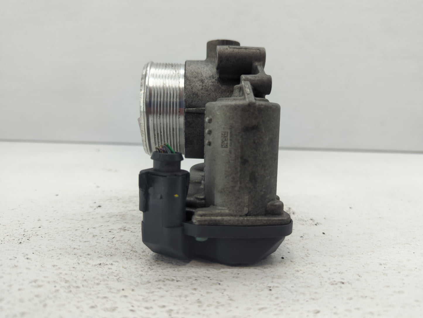 2010-2017 Audi Q5 Throttle Body P/N:06F 133 062 T 06F 133 062 Q Fits OEM Used Auto Parts - Oemusedautoparts1.com