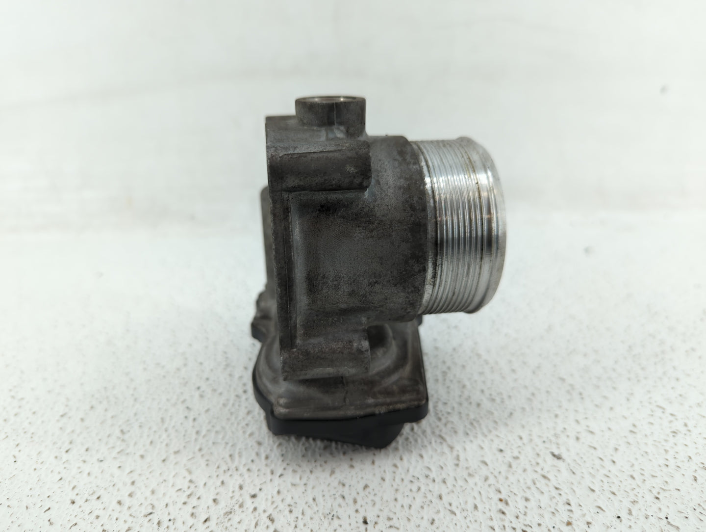 2010-2017 Audi Q5 Throttle Body P/N:06F 133 062 T 06F 133 062 Q Fits OEM Used Auto Parts - Oemusedautoparts1.com