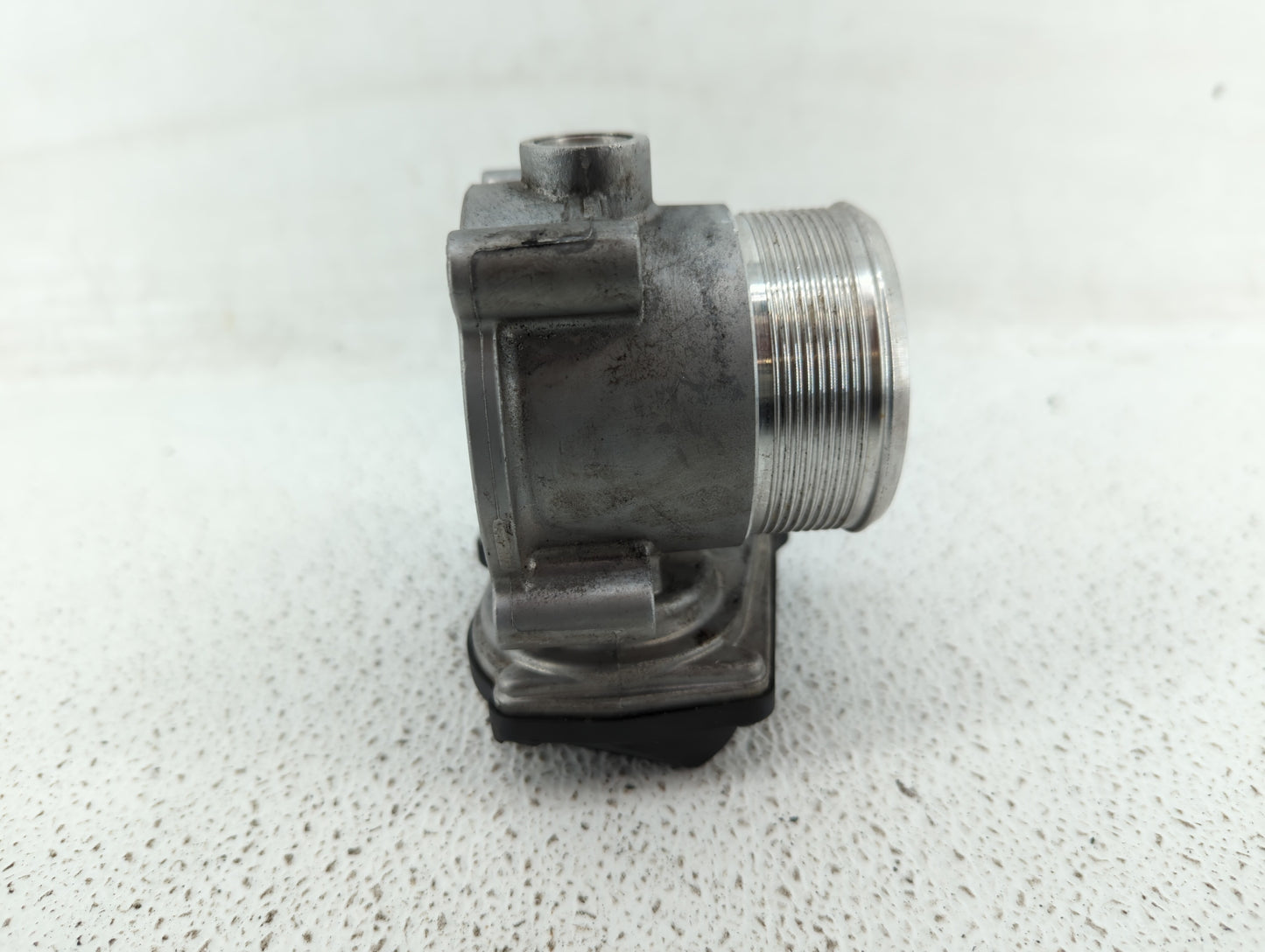 2010-2017 Audi Q5 Throttle Body P/N:06F 133 062 Q 06F 133 062 T Fits OEM Used Auto Parts - Oemusedautoparts1.com