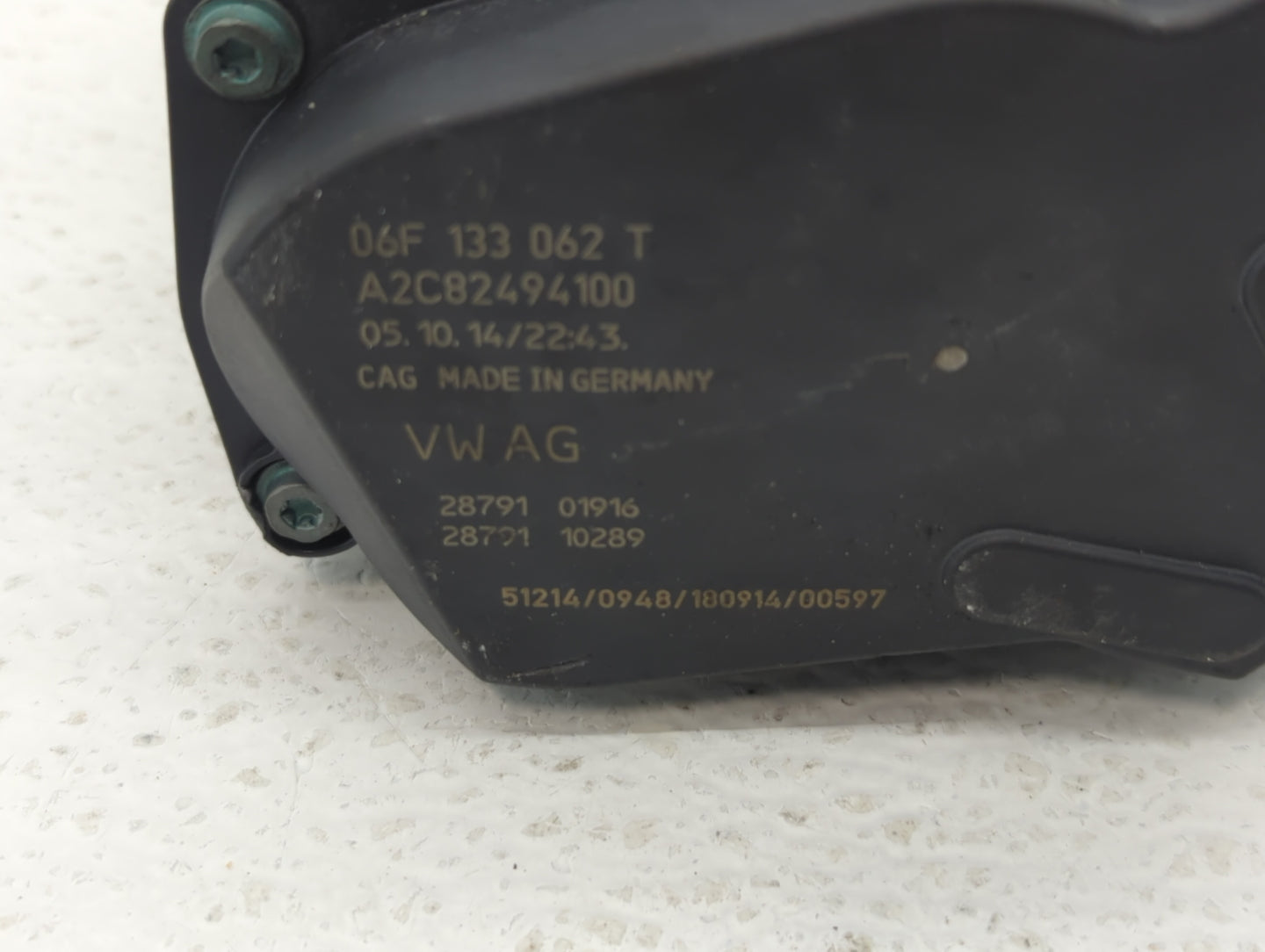 2010-2017 Audi Q5 Throttle Body P/N:06F 133 062 T 06F 133 062 Q Fits OEM Used Auto Parts - Oemusedautoparts1.com