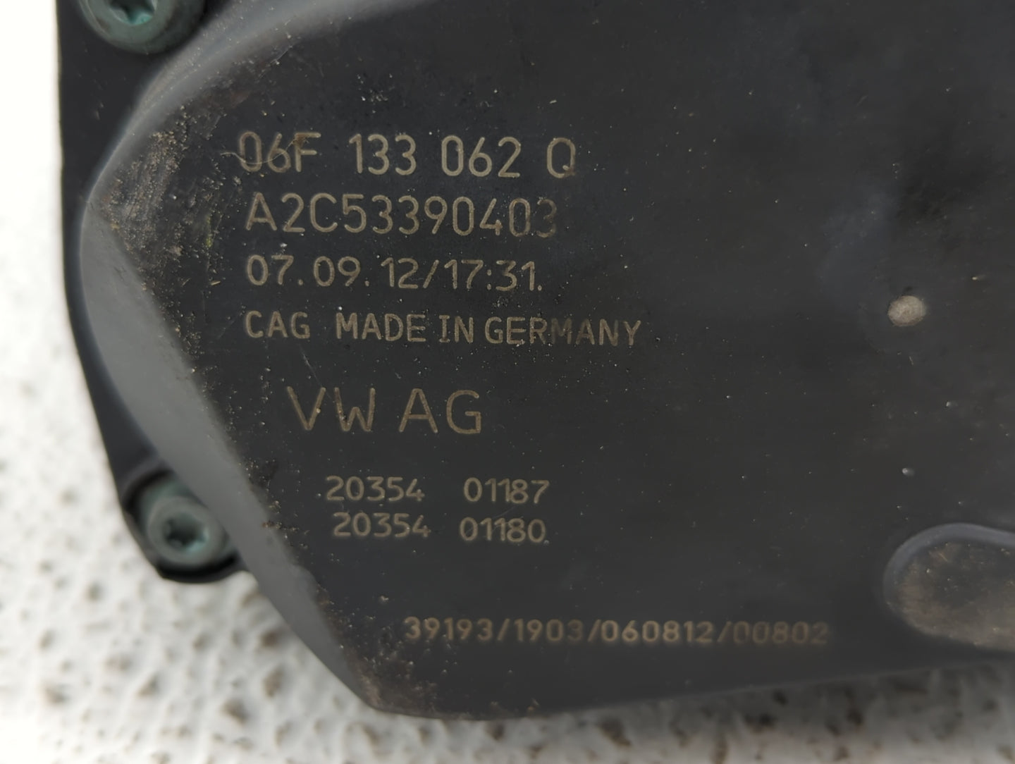 2010-2017 Audi Q5 Throttle Body P/N:06F 133 062 T 06F 133 062 Q Fits OEM Used Auto Parts - Oemusedautoparts1.com