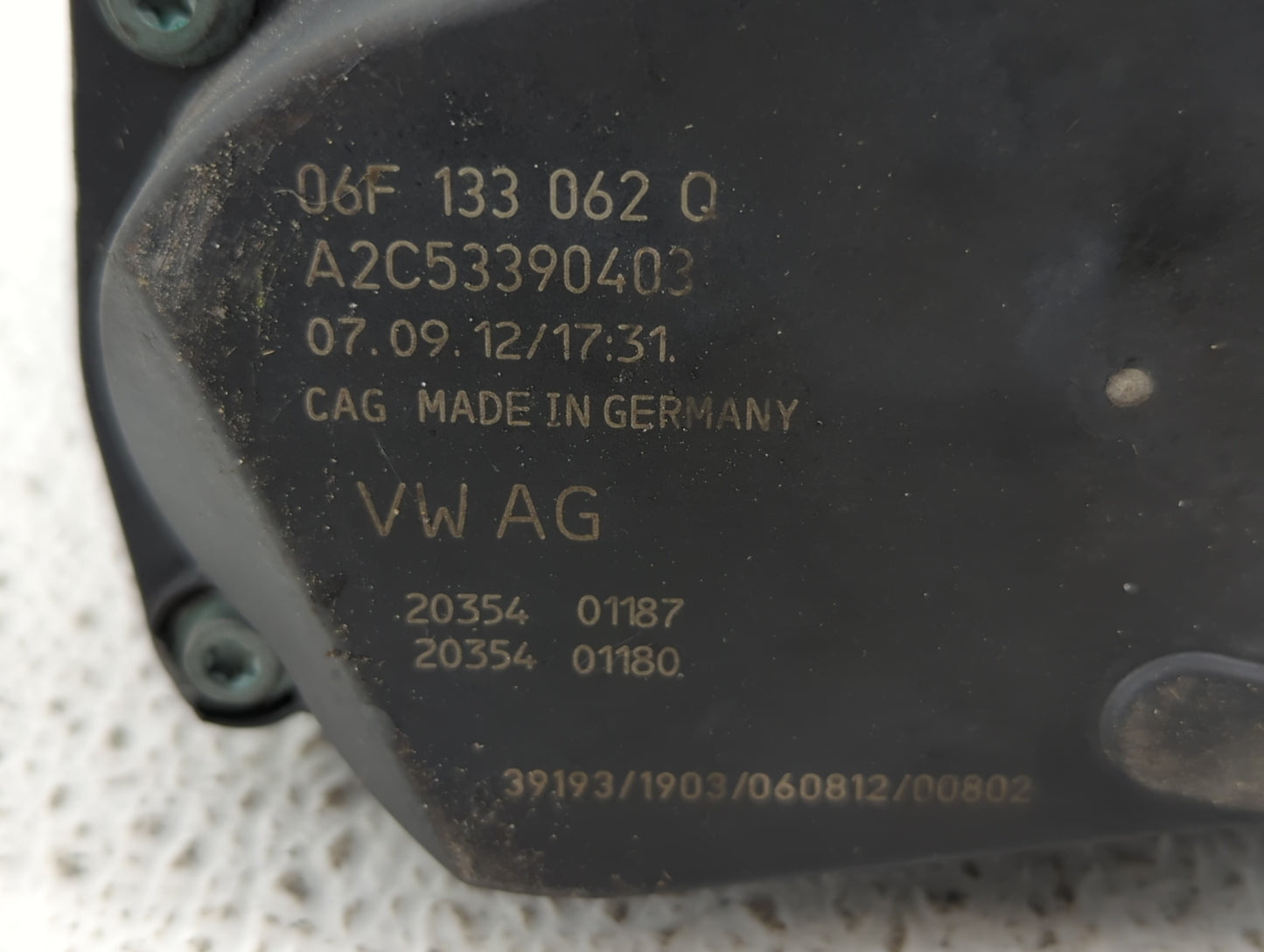 2010-2017 Audi Q5 Throttle Body P/N:06F 133 062 T 06F 133 062 Q Fits OEM Used Auto Parts - Oemusedautoparts1.com