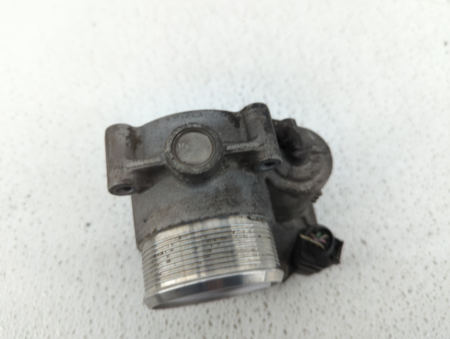 2010-2017 Audi Q5 Throttle Body P/N:06F 133 062 Q 06F 133 062 T Fits OEM Used Auto Parts - Oemusedautoparts1.com